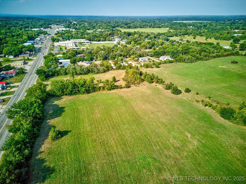 5635 N Peoria Street Property Photo 7