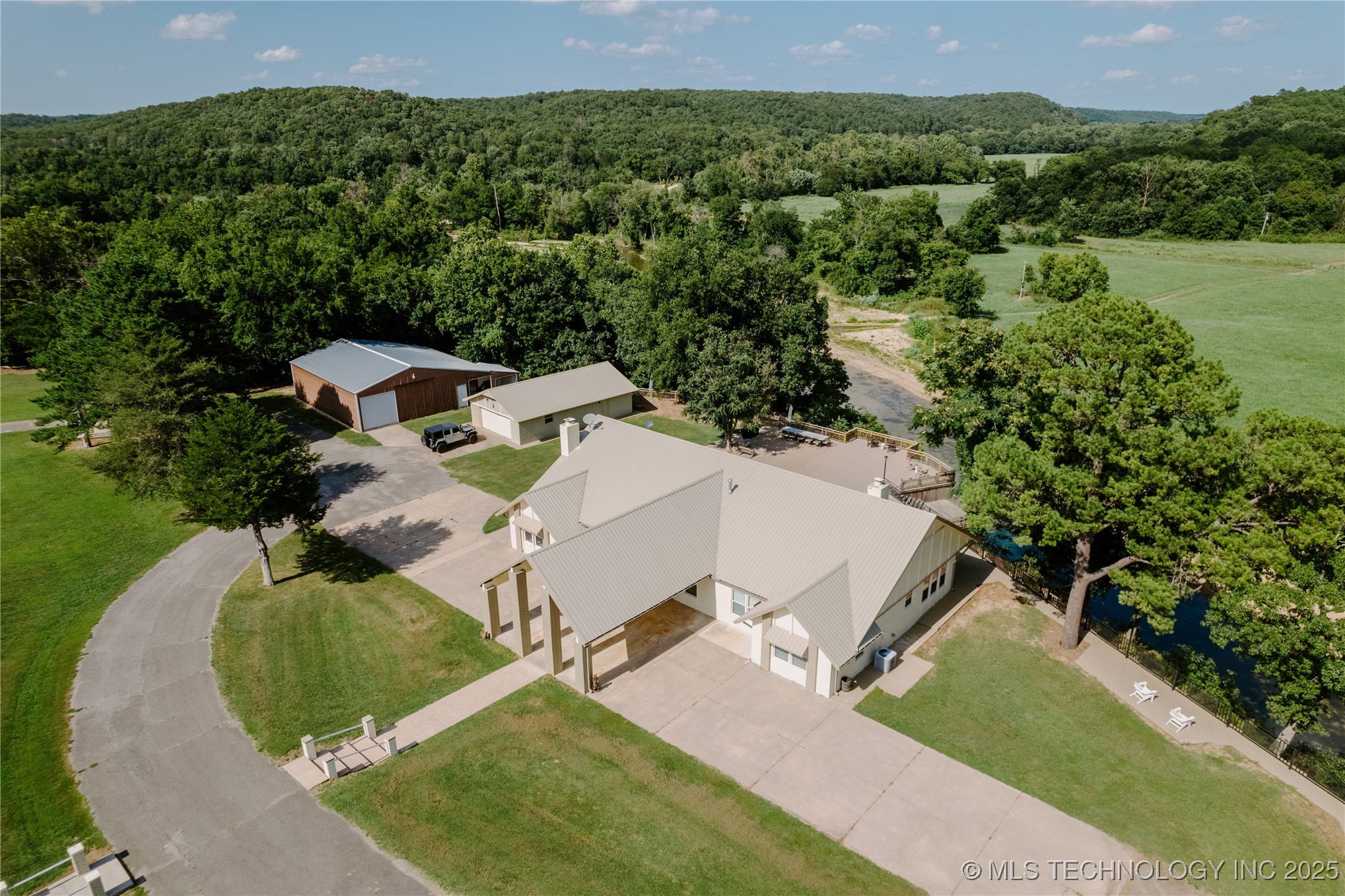 4100 N 430 Road Property Photo 11