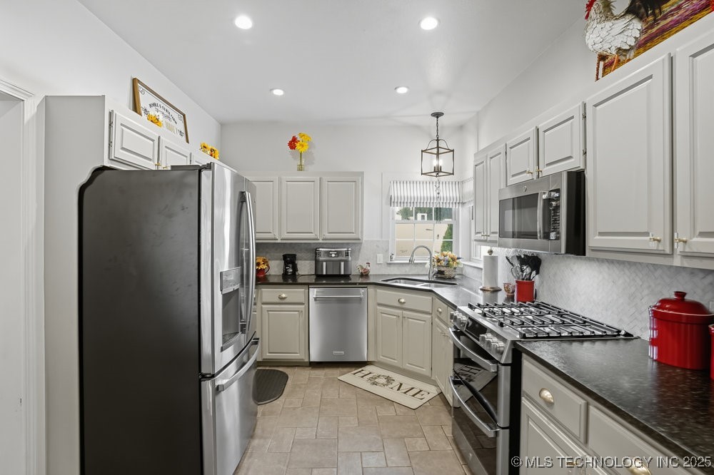 819 Ridge Road Property Photo 18