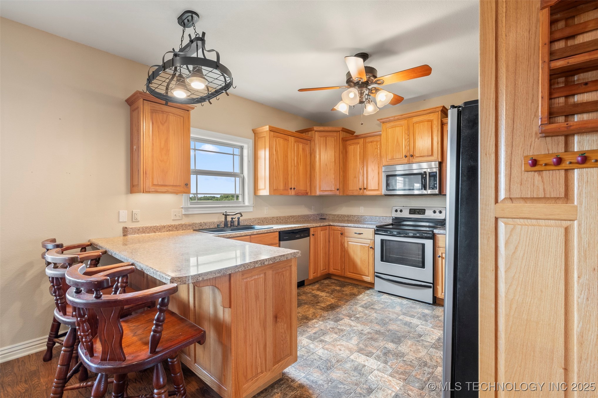 469734 E 660 Road Property Photo 15