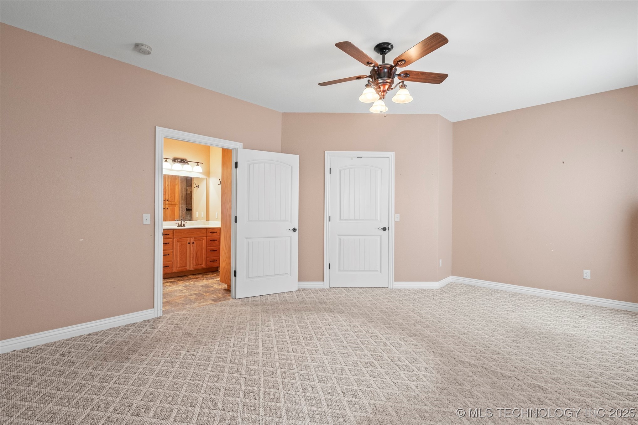 469734 E 660 Road Property Photo 17