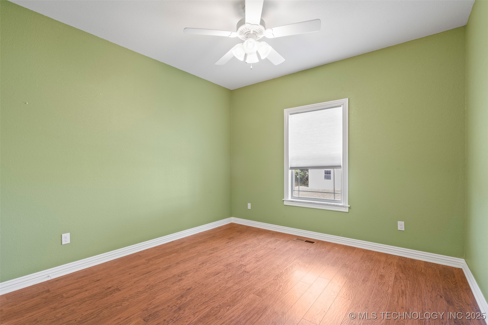 469734 E 660 Road Property Photo 25