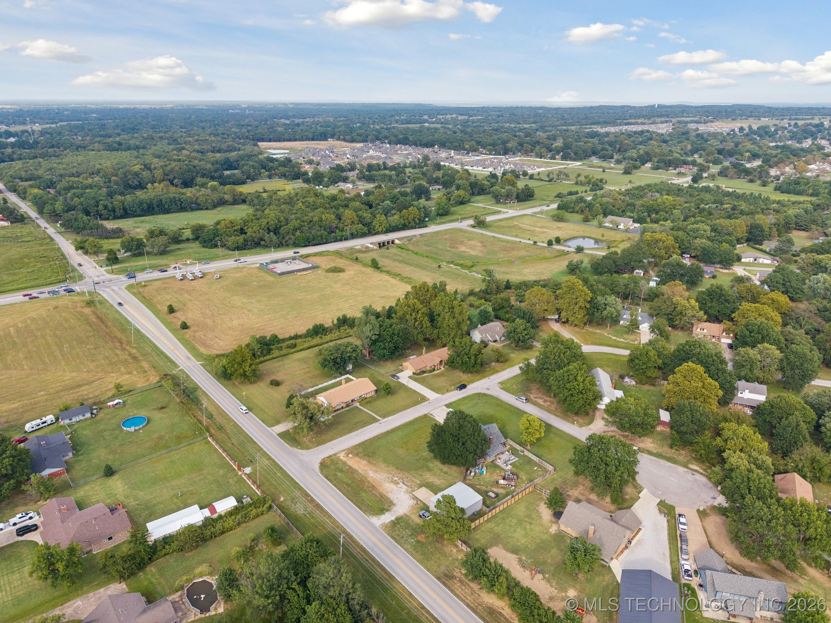 24107 E Sisemore Street Property Photo 4