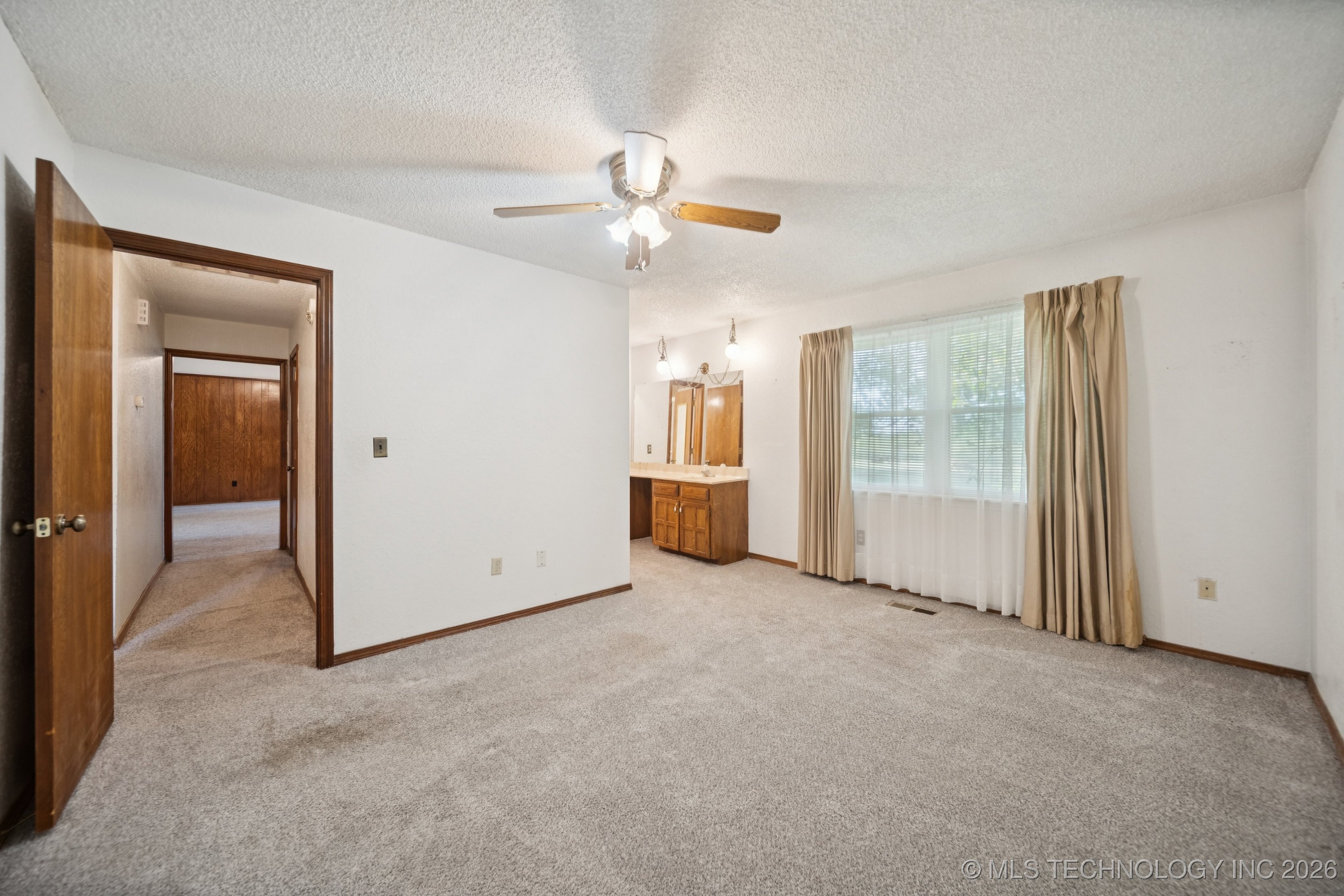 24107 E Sisemore Street Property Photo 18