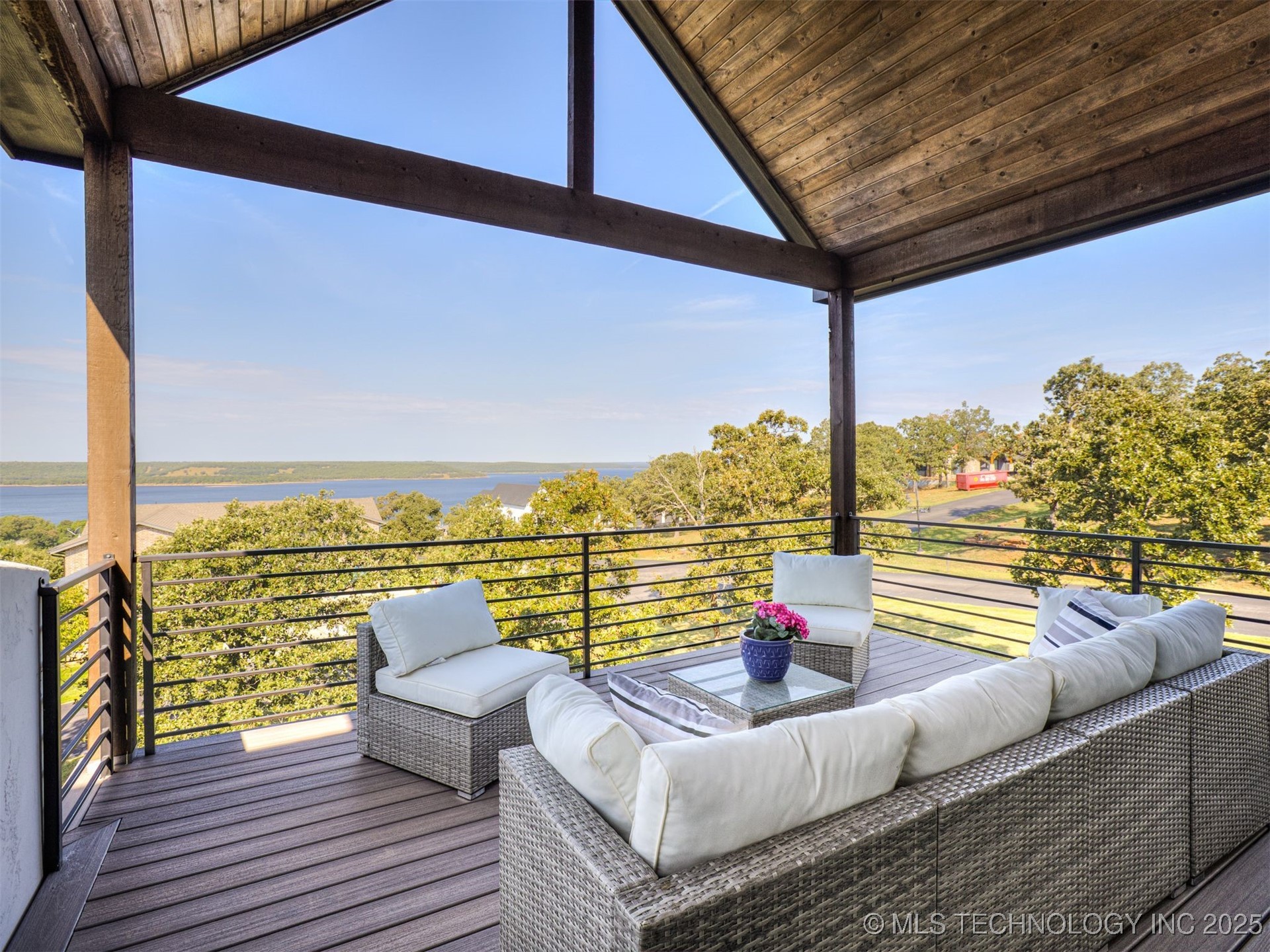 9352 Scenic Bluff Avenue Property Photo 3