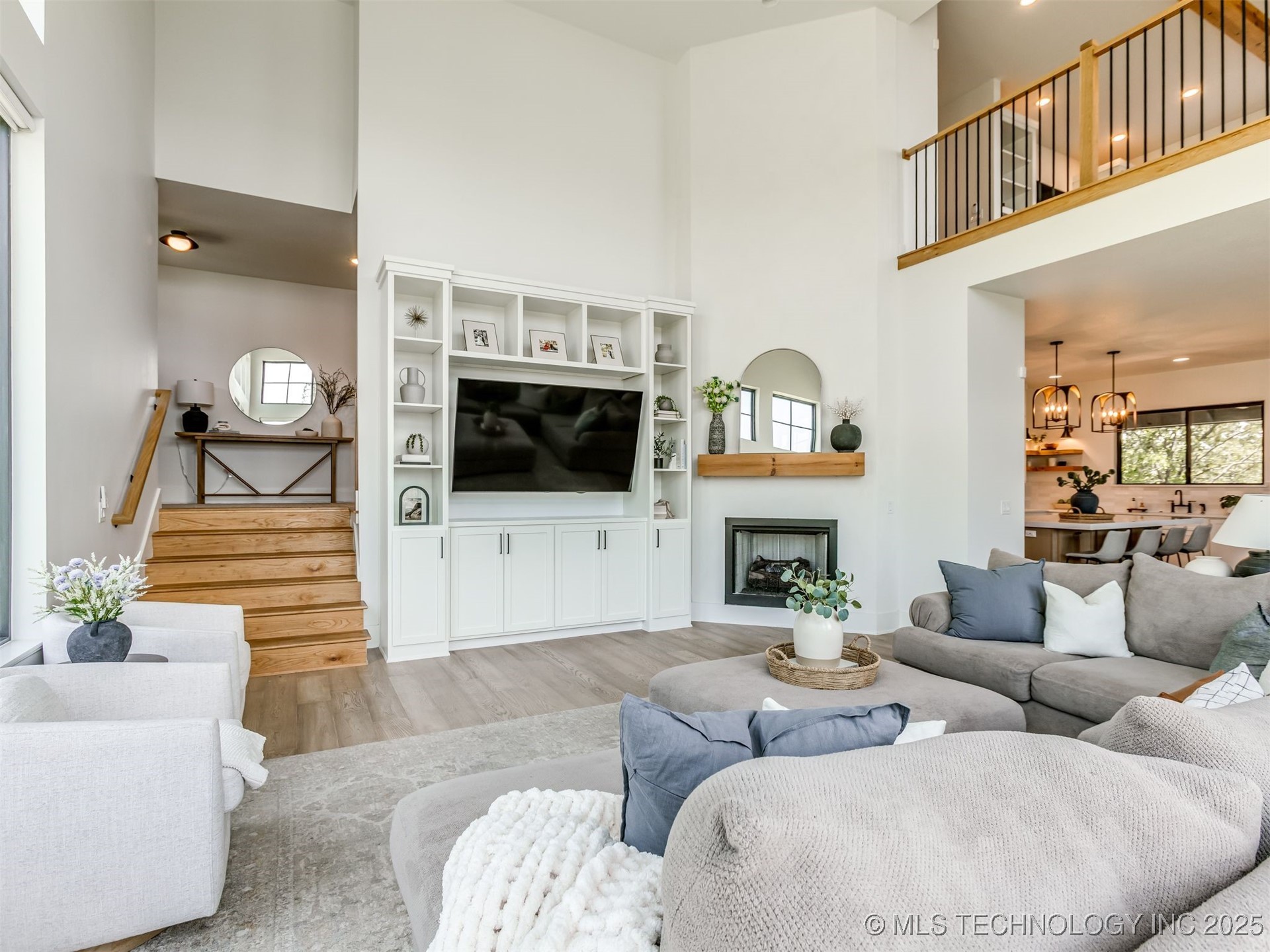 9352 Scenic Bluff Avenue Property Photo 7