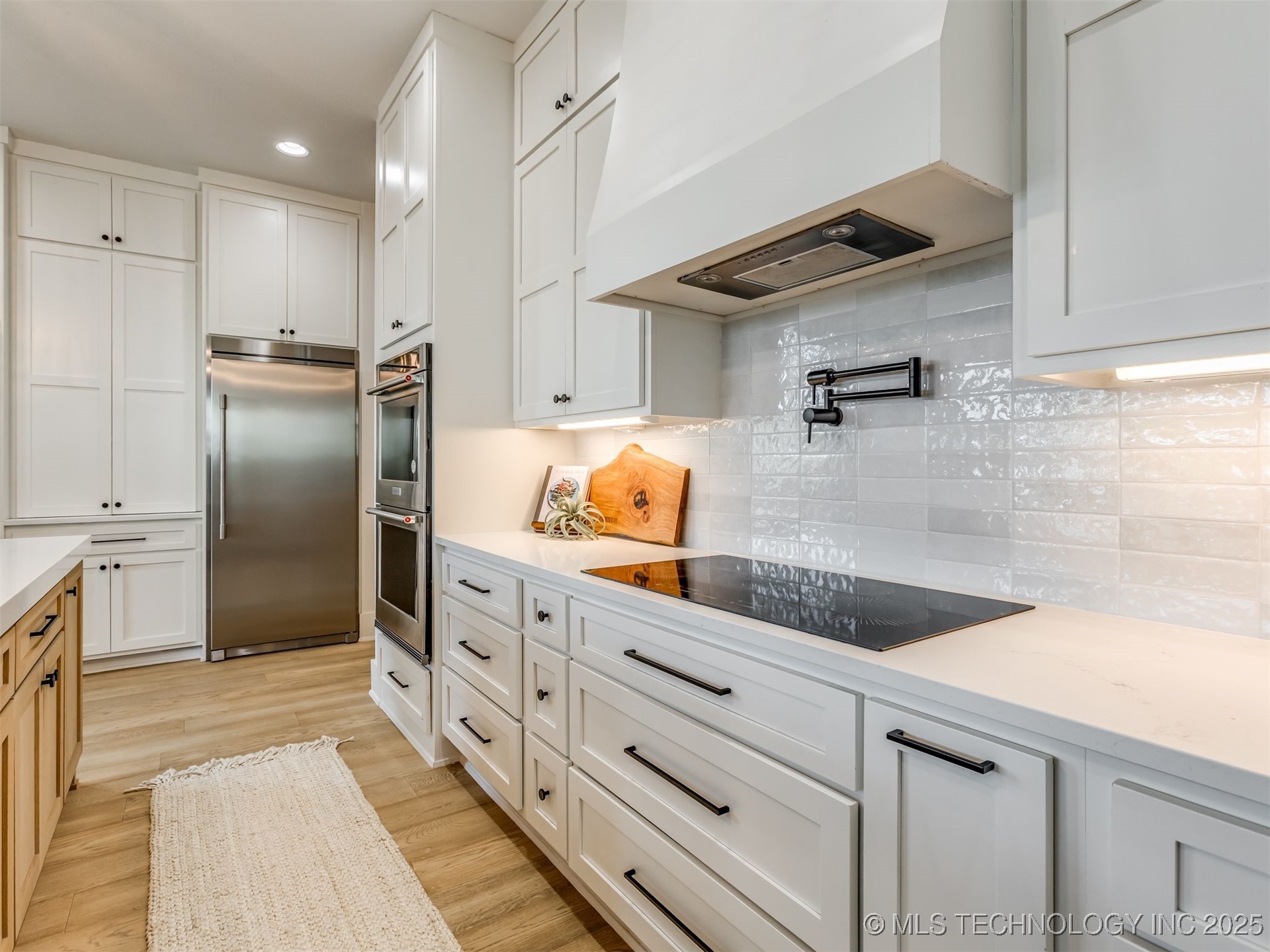 9352 Scenic Bluff Avenue Property Photo 14