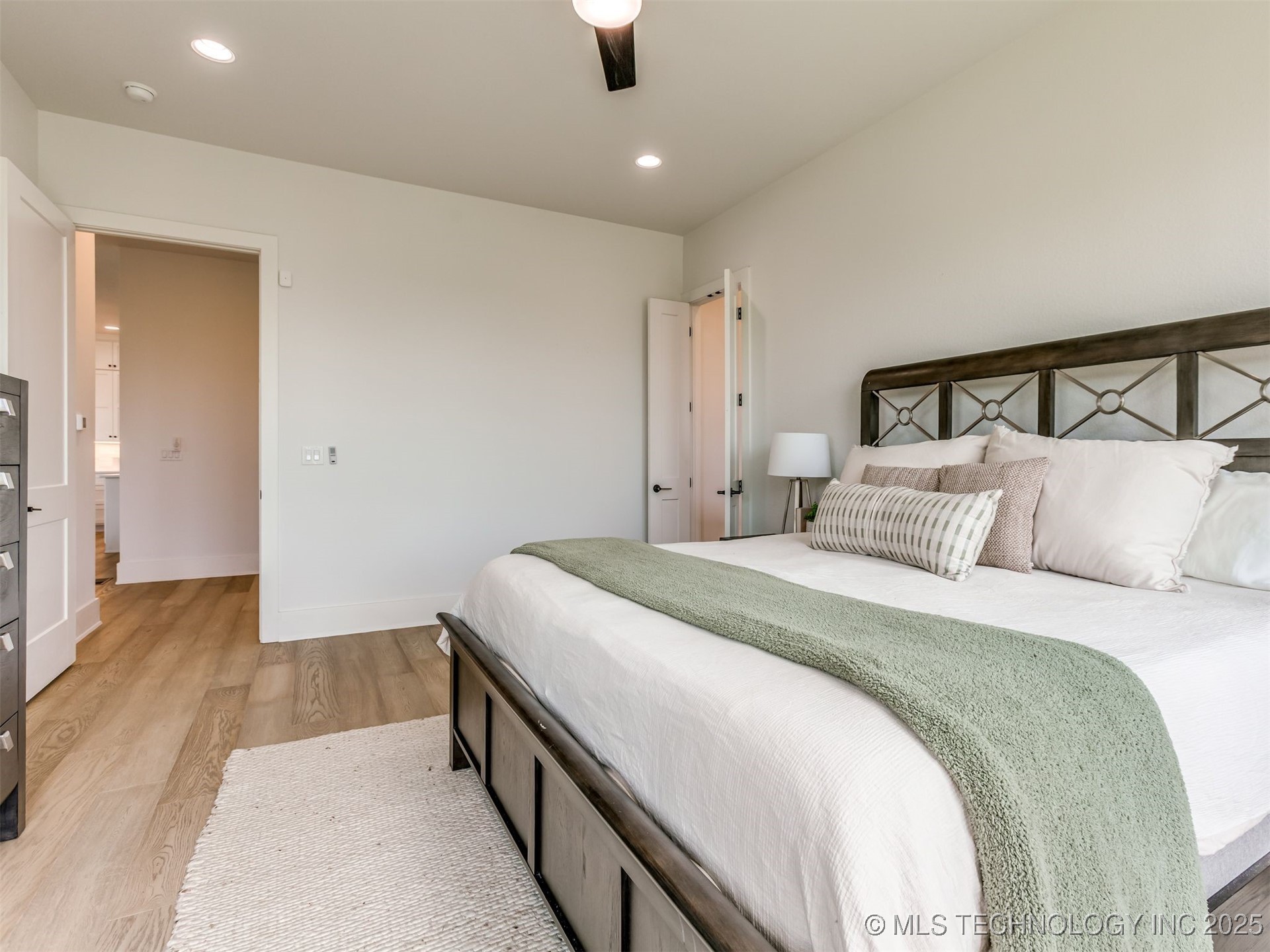 9352 Scenic Bluff Avenue Property Photo 22