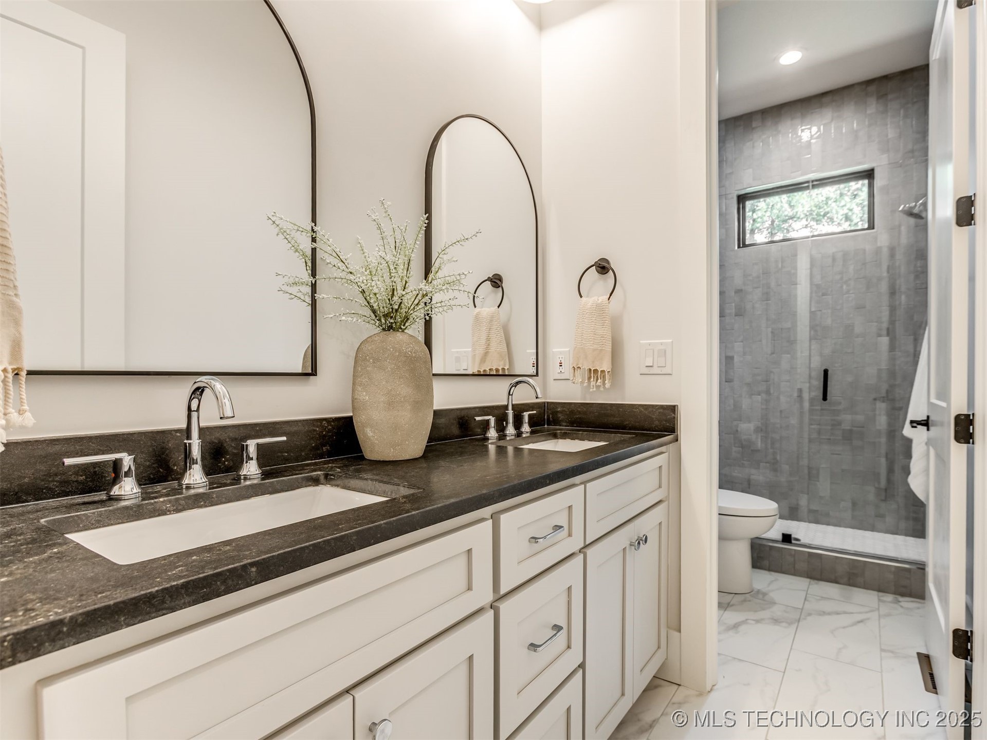 9352 Scenic Bluff Avenue Property Photo 32