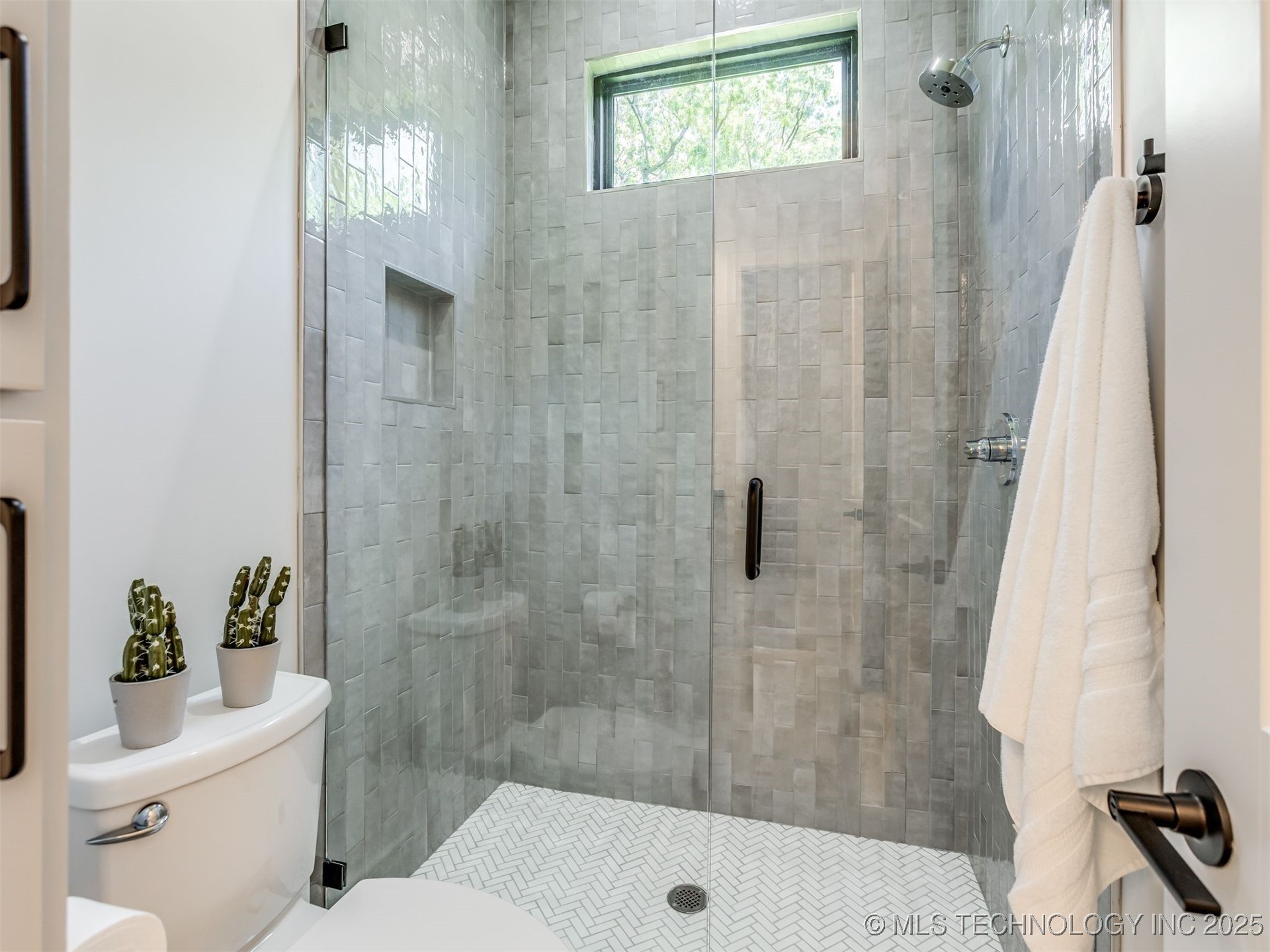 9352 Scenic Bluff Avenue Property Photo 33