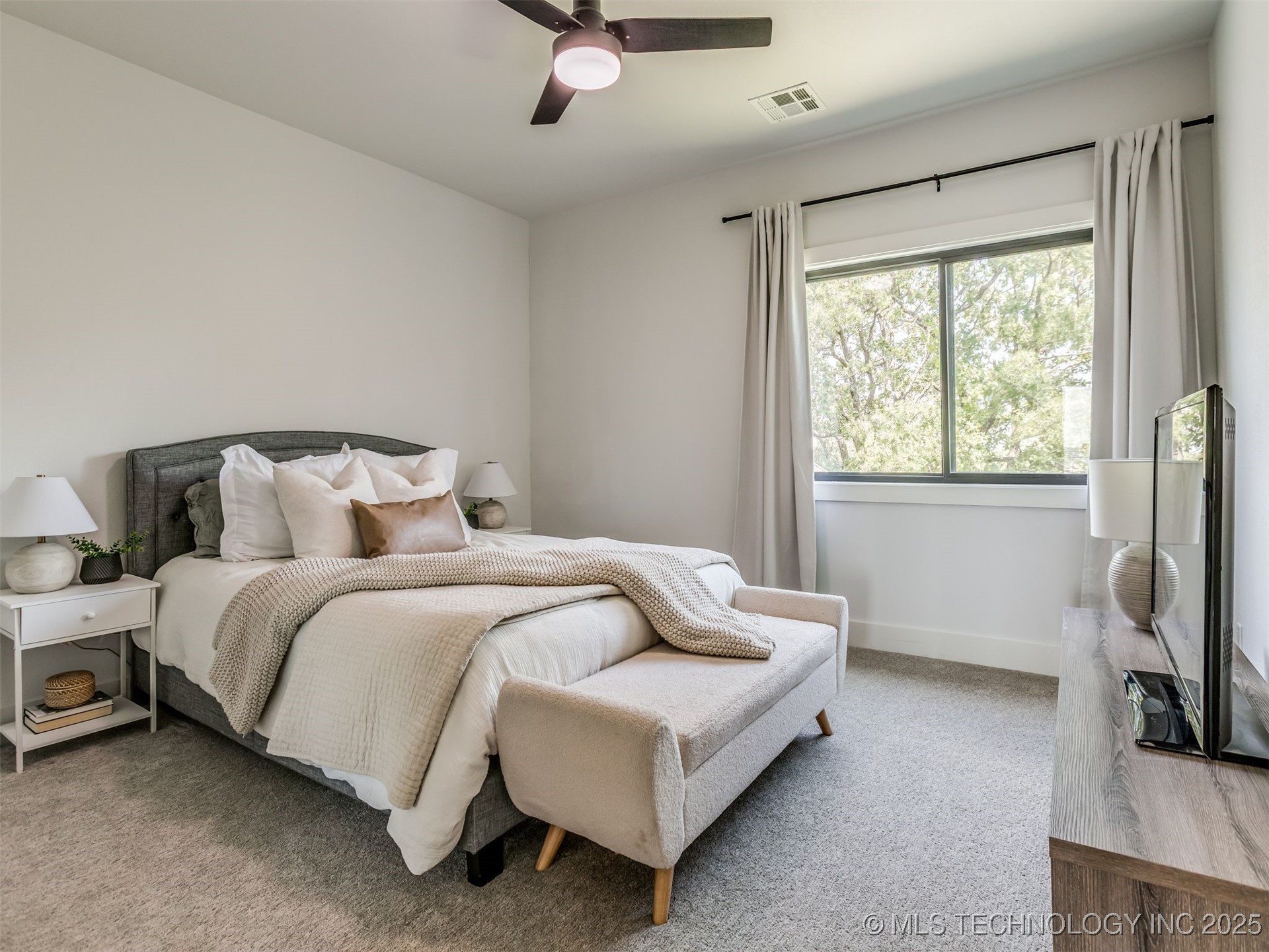 9352 Scenic Bluff Avenue Property Photo 52