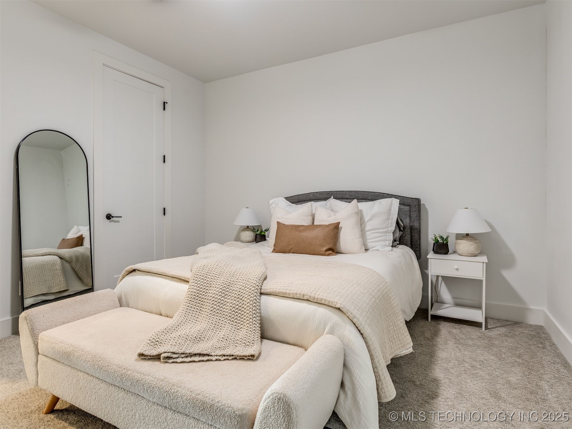 9352 Scenic Bluff Avenue Property Photo 54