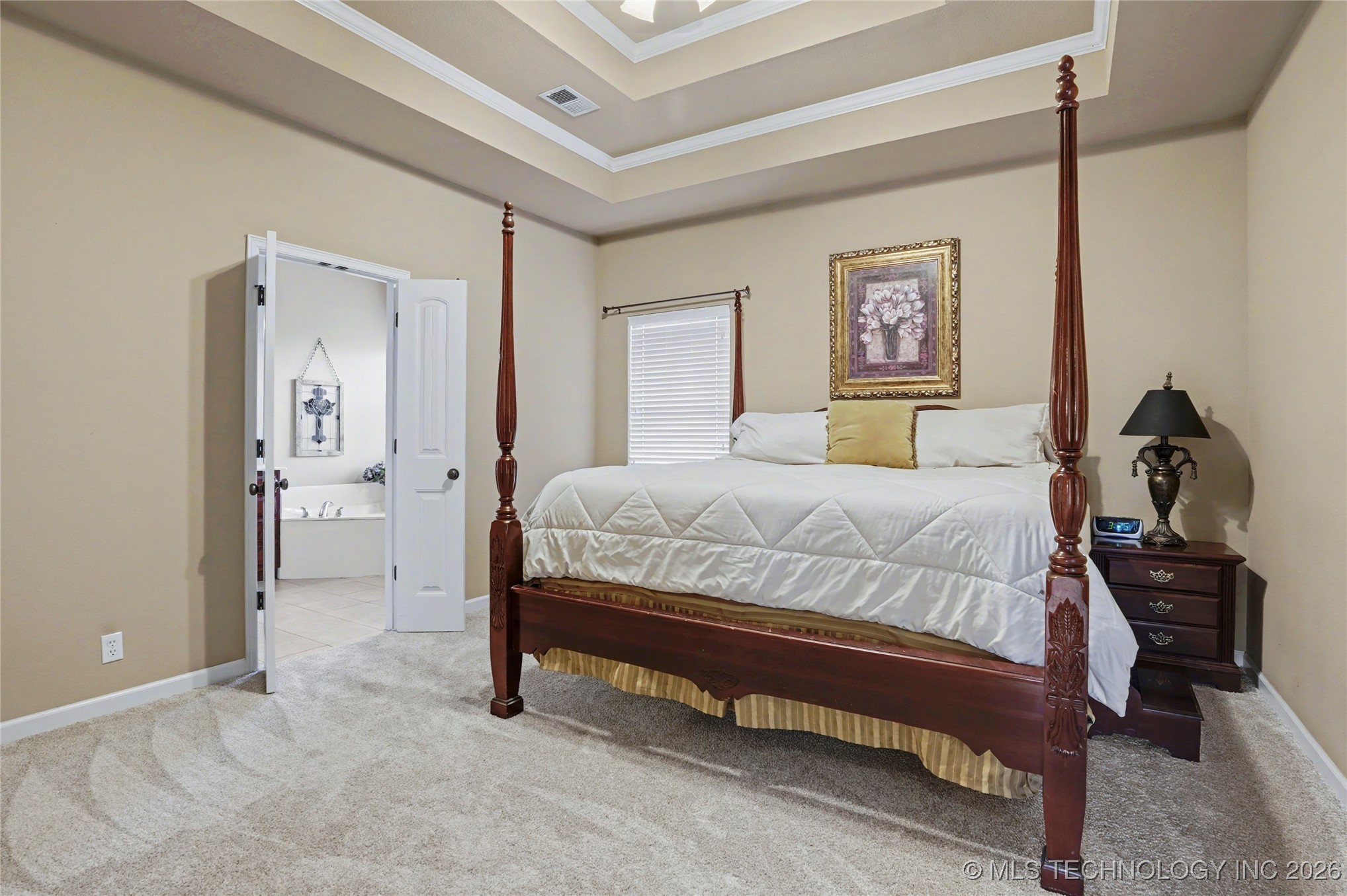 920 W Fargo Street Property Photo 17