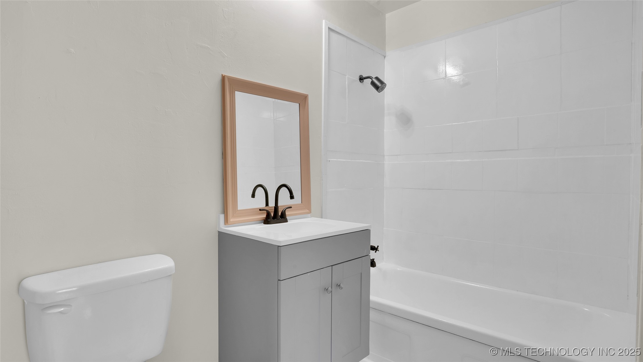 902 Burch Street Property Photo 11