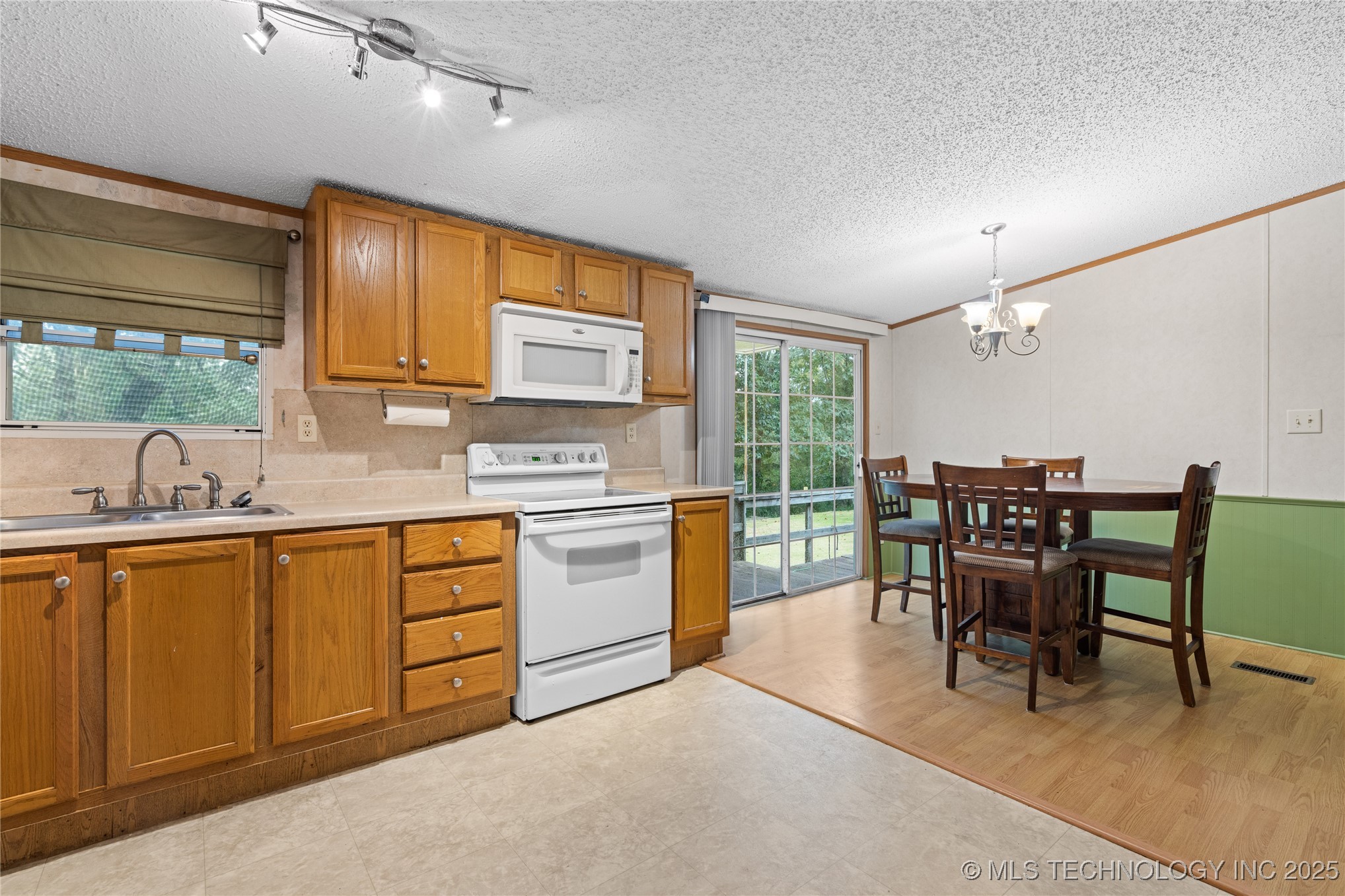 106439 S 4806 Road Property Photo 9