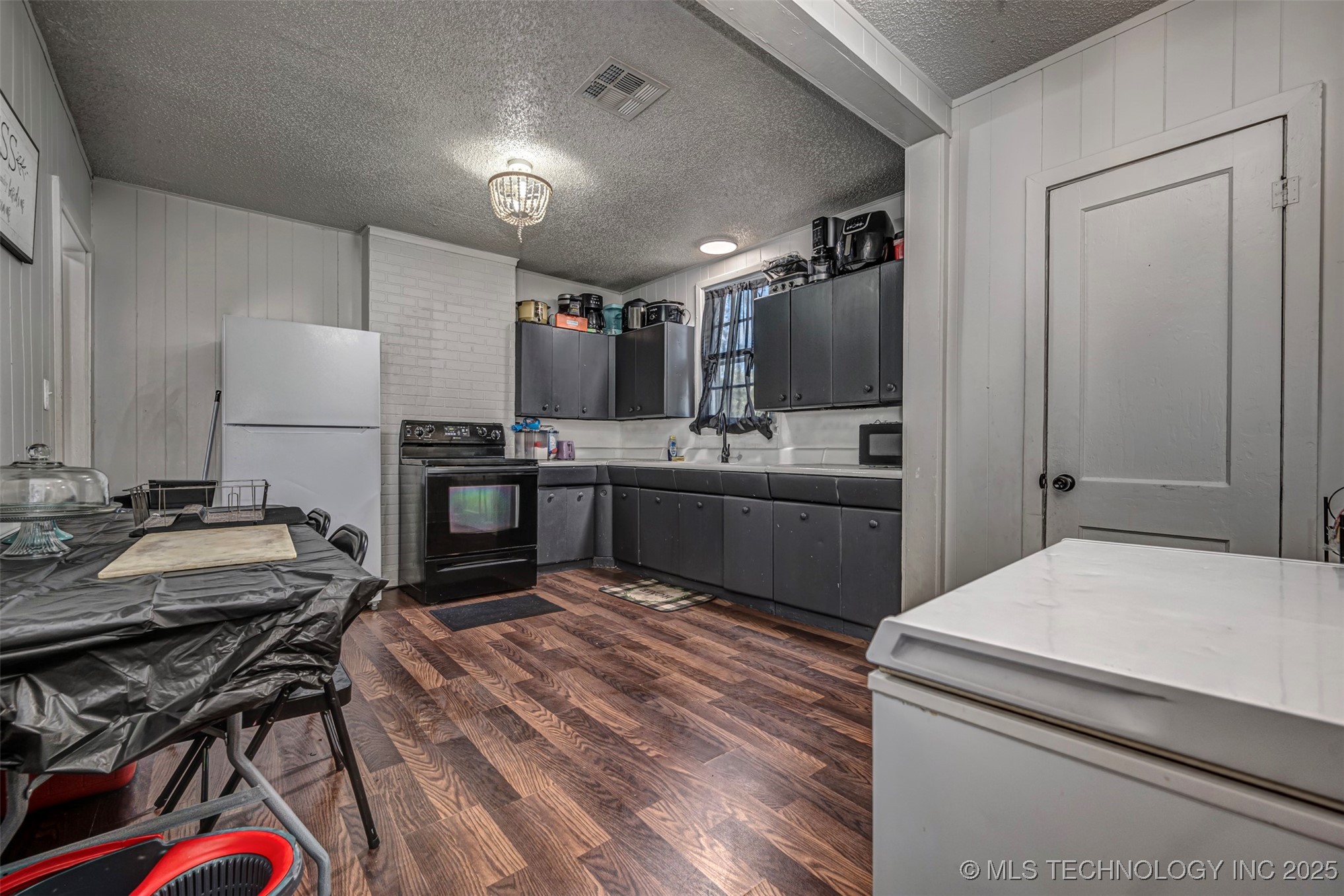 906 B Street Nw Property Photo 7