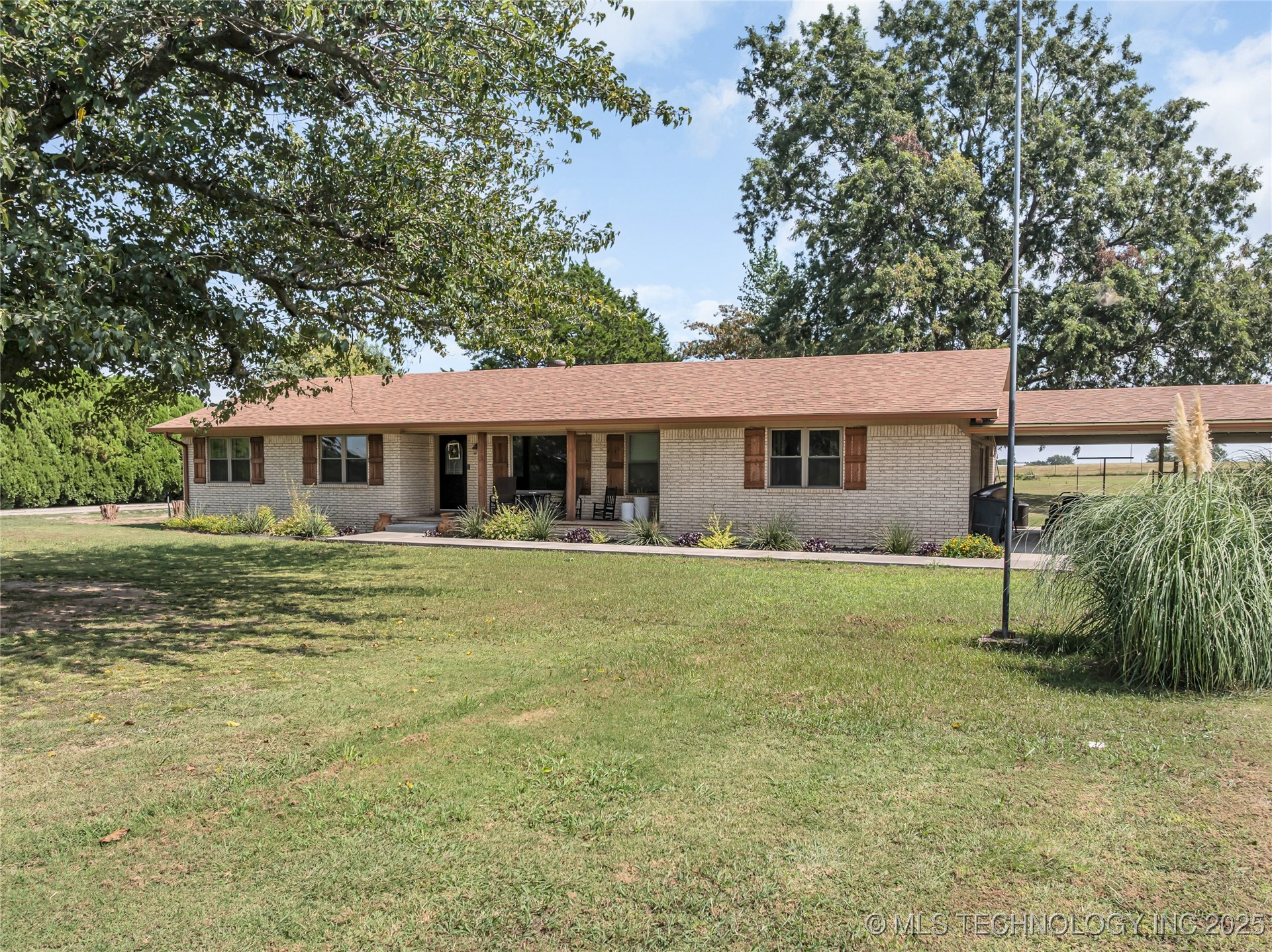 10887 Allen Road Property Photo 1