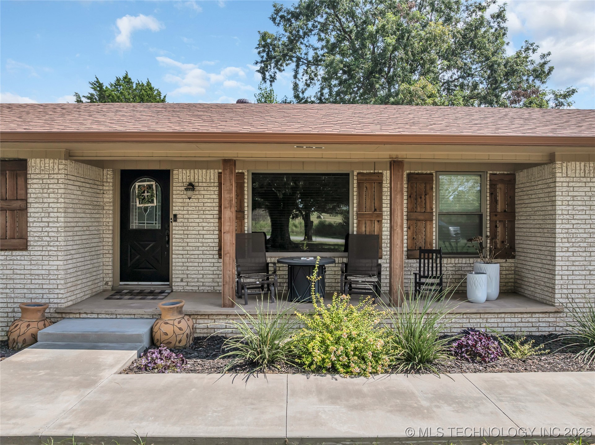 10887 Allen Road Property Photo 3