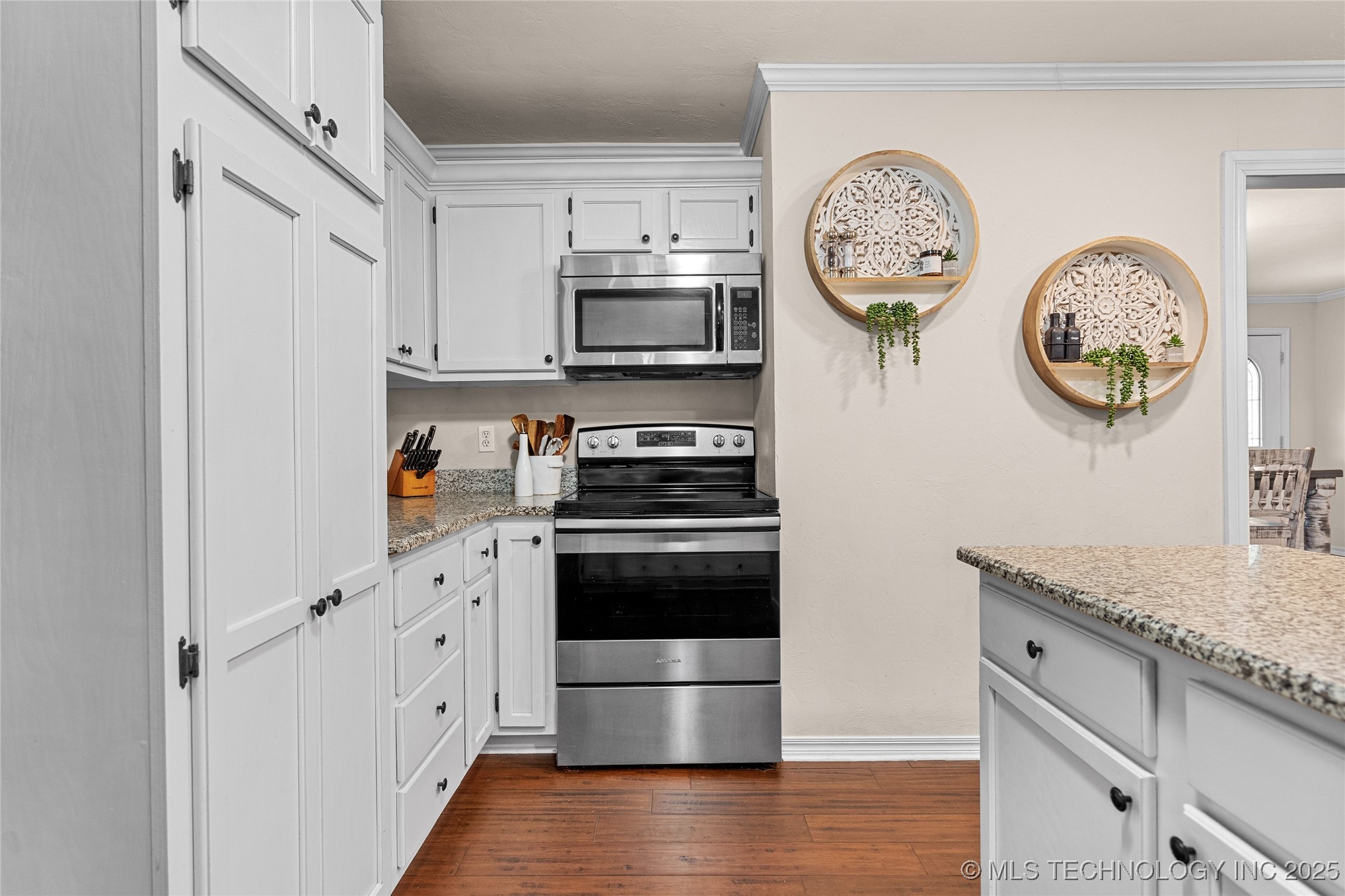 10887 Allen Road Property Photo 11