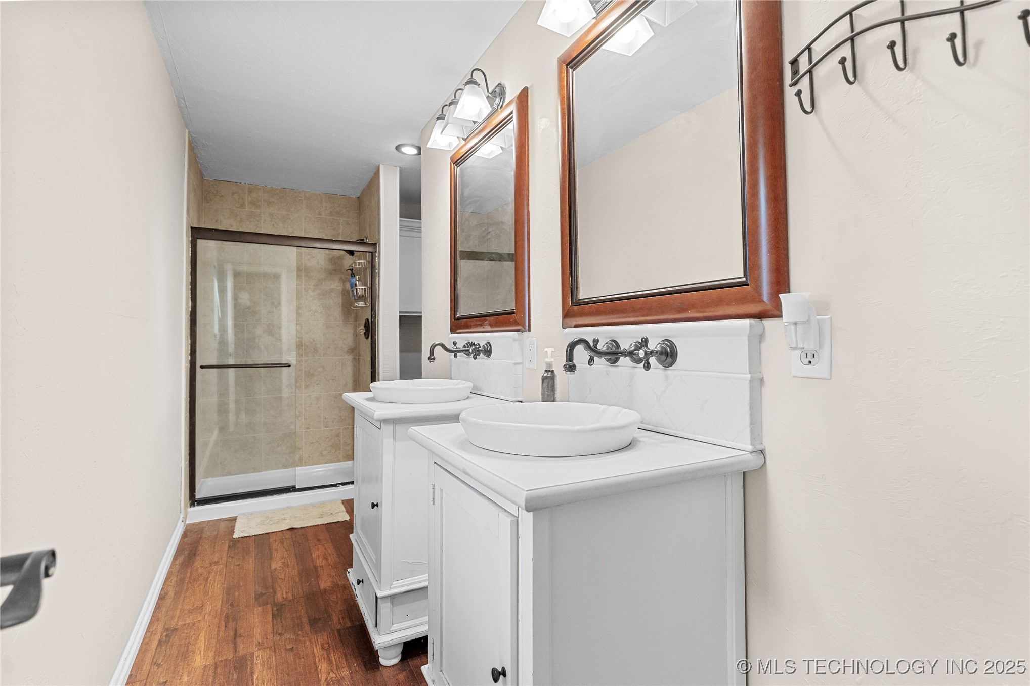 10887 Allen Road Property Photo 21