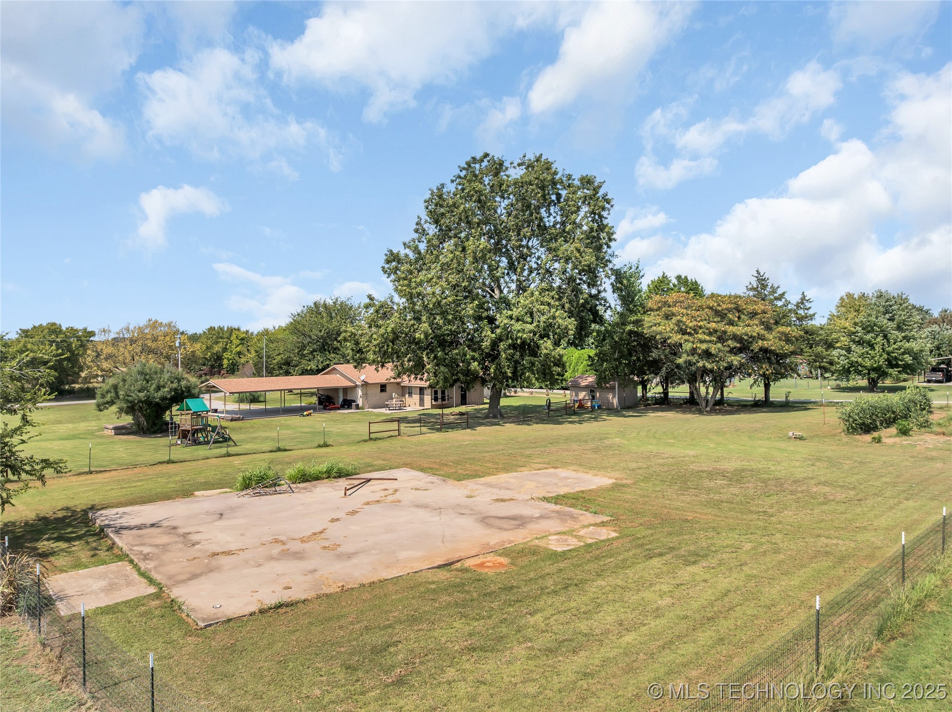 10887 Allen Road Property Photo 36