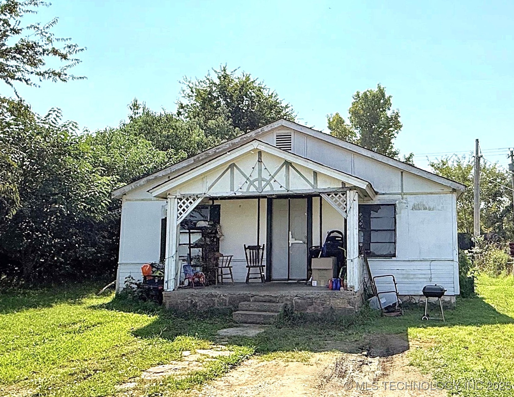 518 E 5th Street Property Photo 1