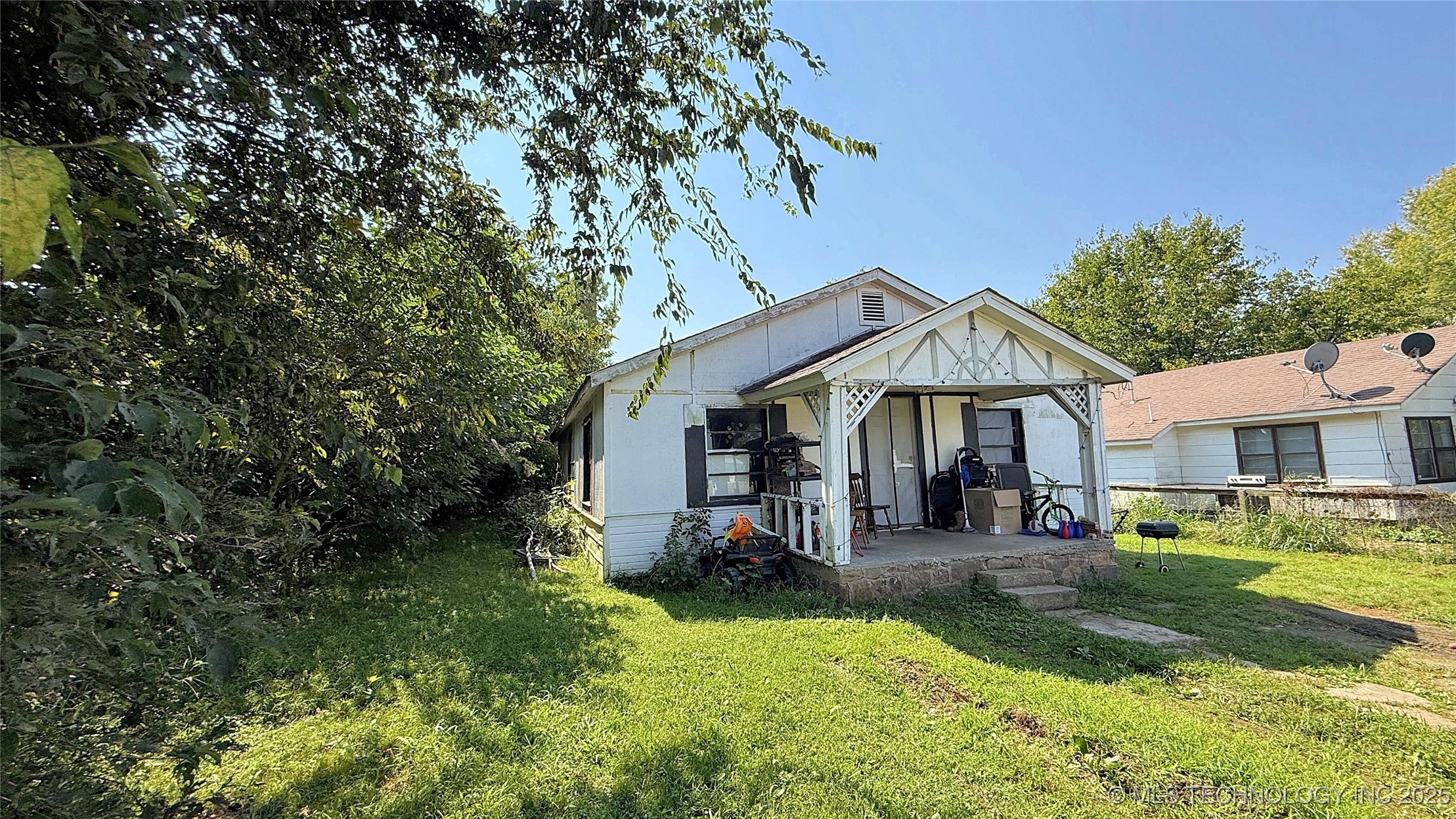 518 E 5th Street Property Photo 5