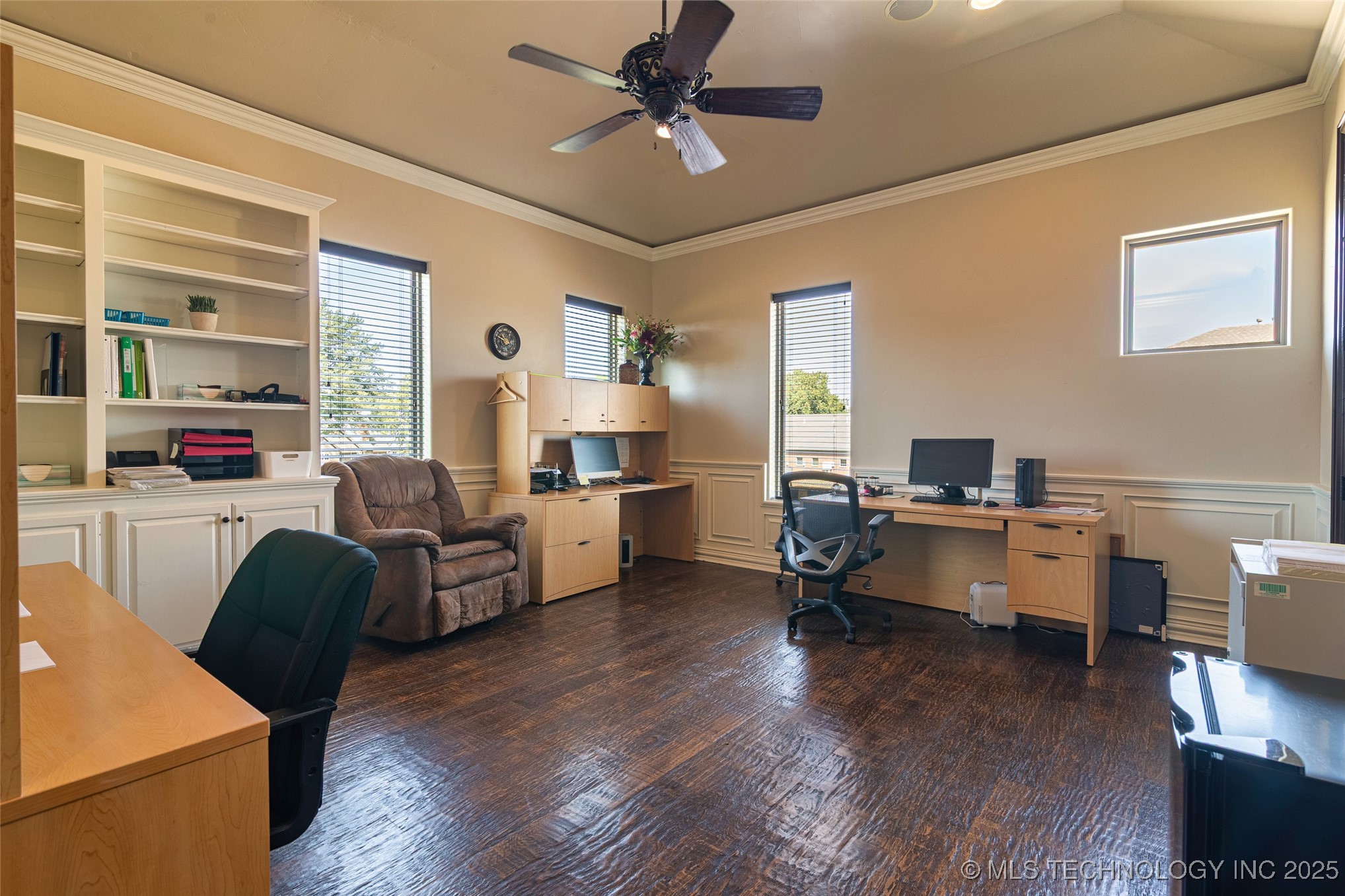 6304 E 102nd Street Property Photo 4