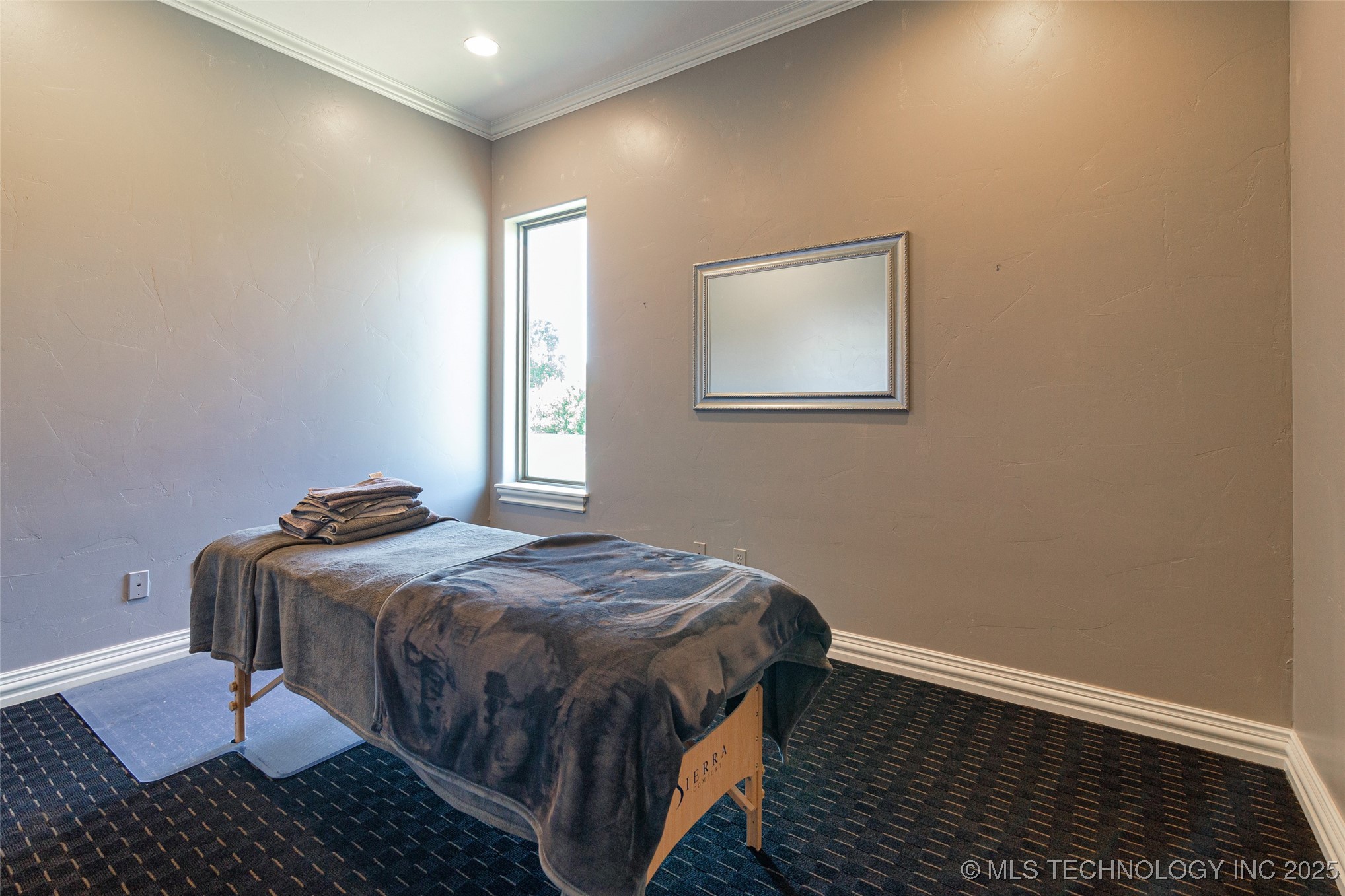 6304 E 102nd Street Property Photo 21