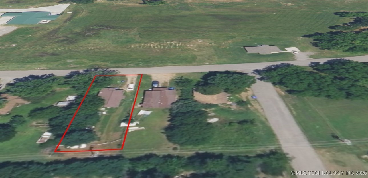 516 E 5th Street Property Photo 14