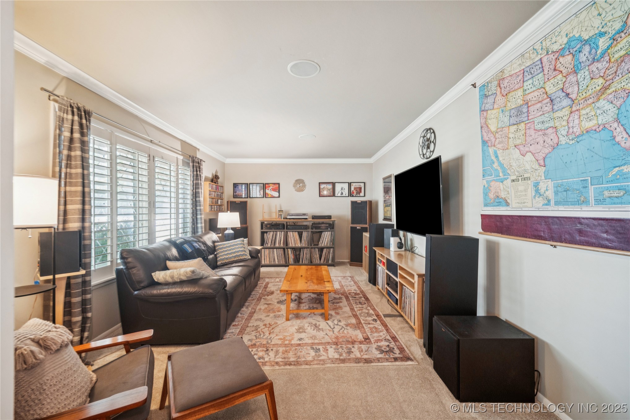 6016 S Irvington Avenue Property Photo 7