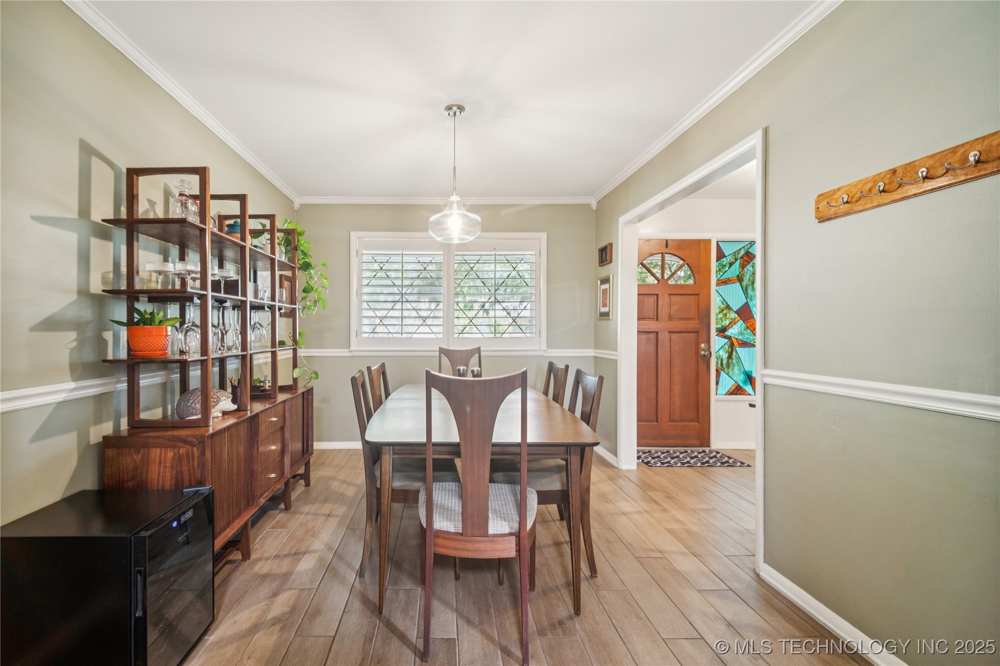 6016 S Irvington Avenue Property Photo 9