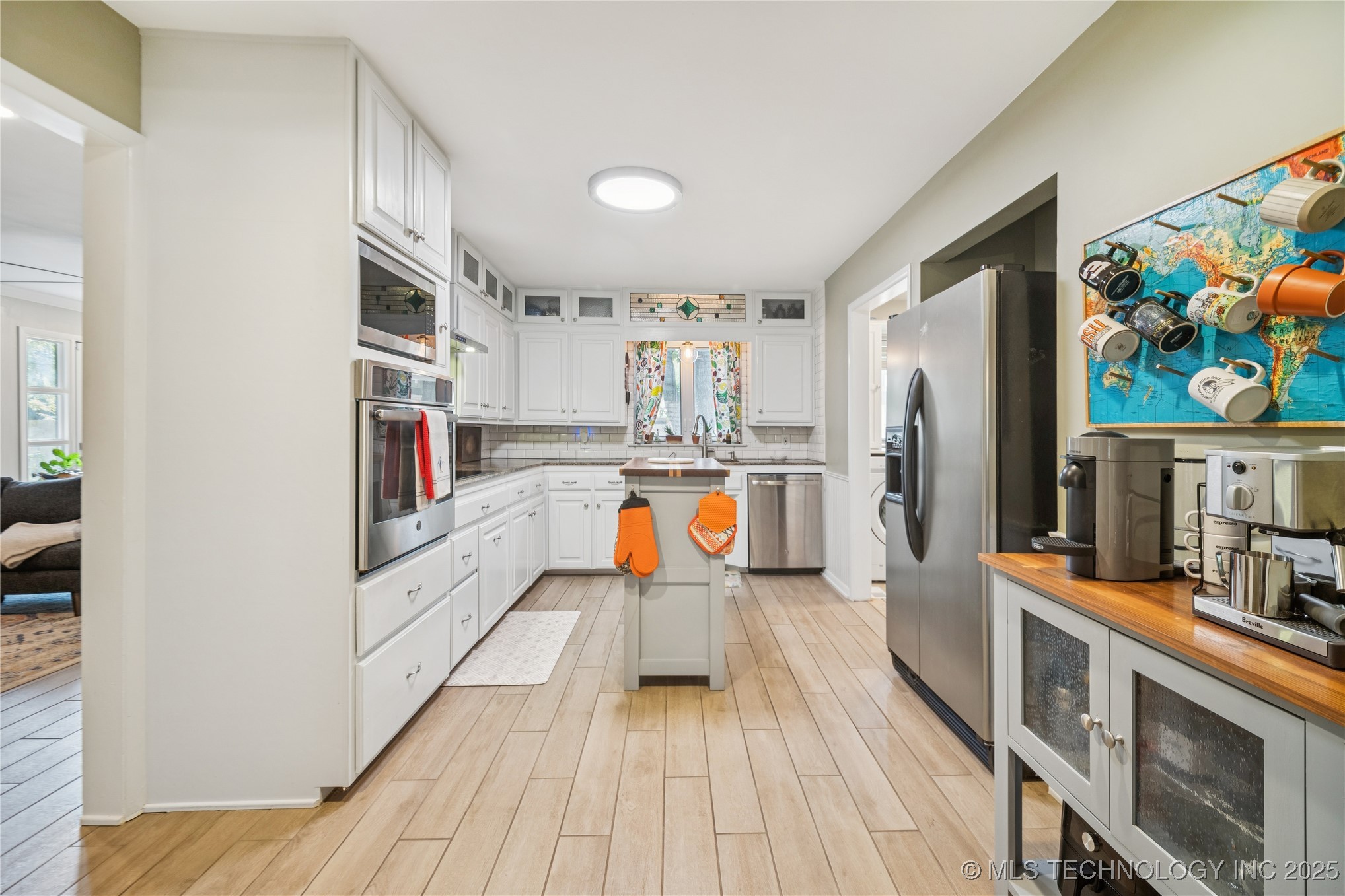 6016 S Irvington Avenue Property Photo 10