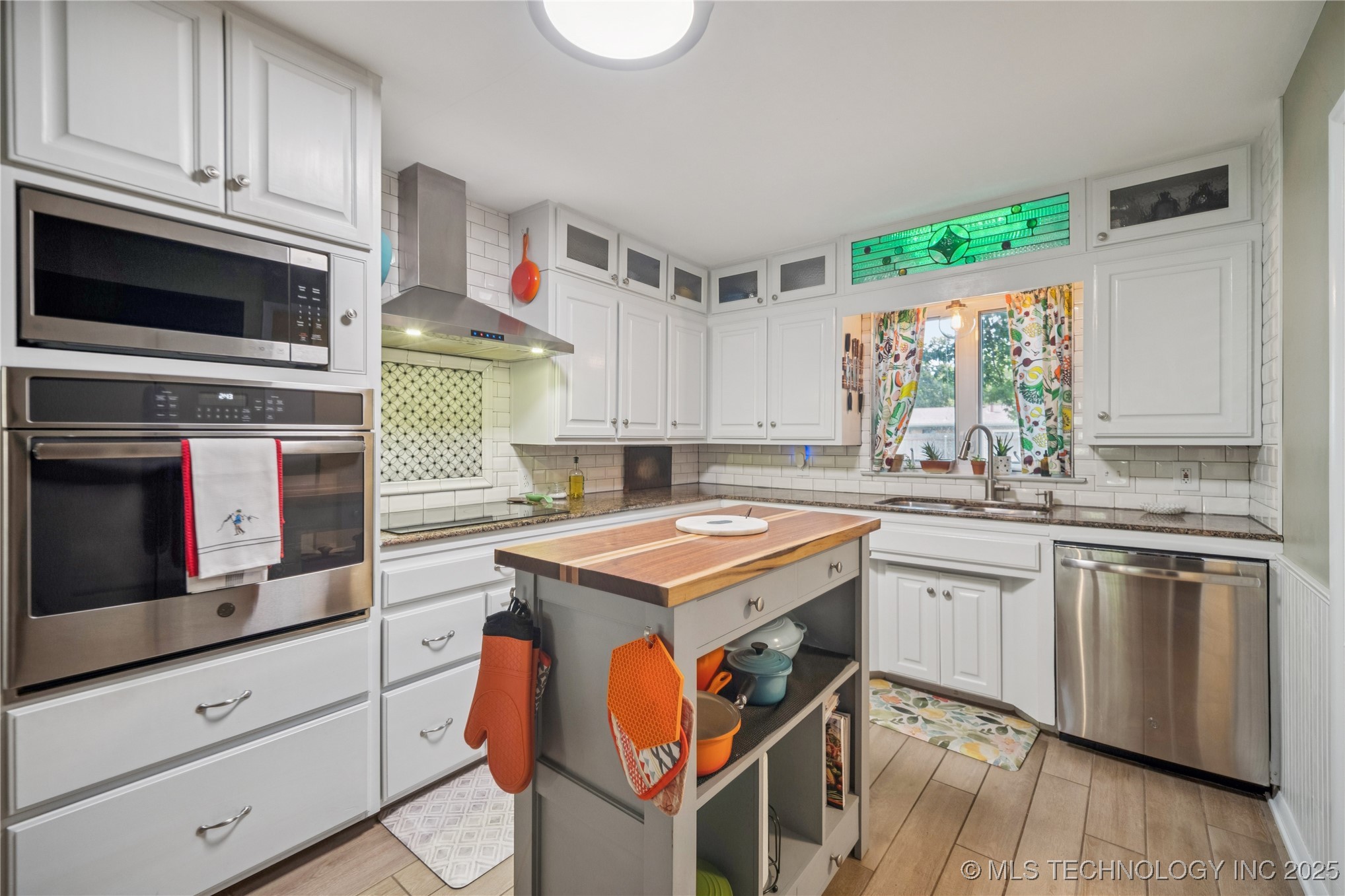 6016 S Irvington Avenue Property Photo 11