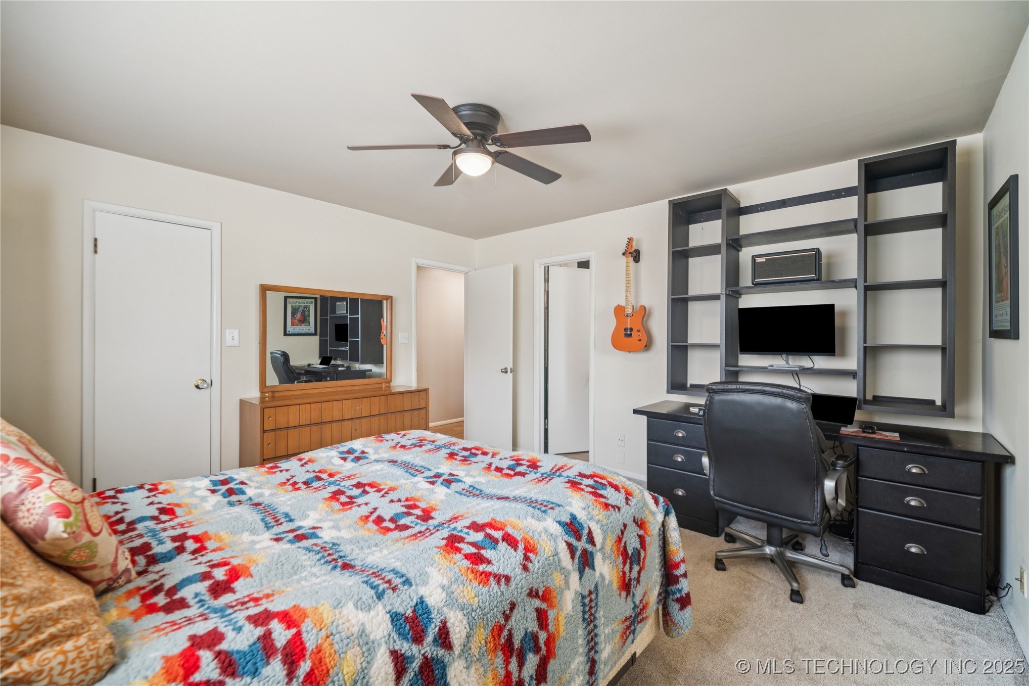 6016 S Irvington Avenue Property Photo 16