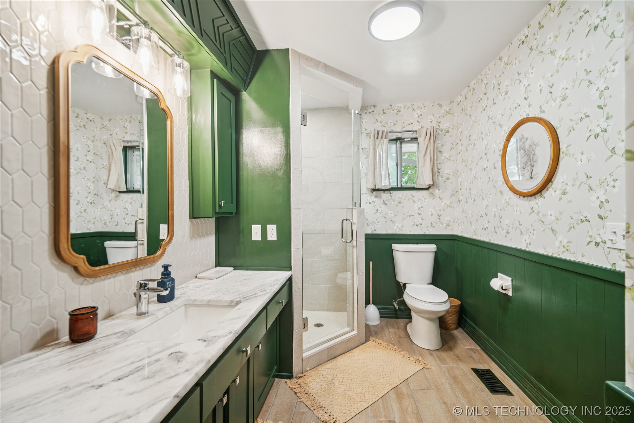 6016 S Irvington Avenue Property Photo 18