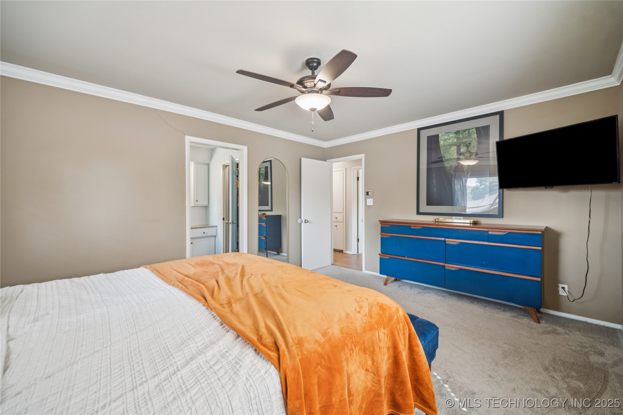 6016 S Irvington Avenue Property Photo 21