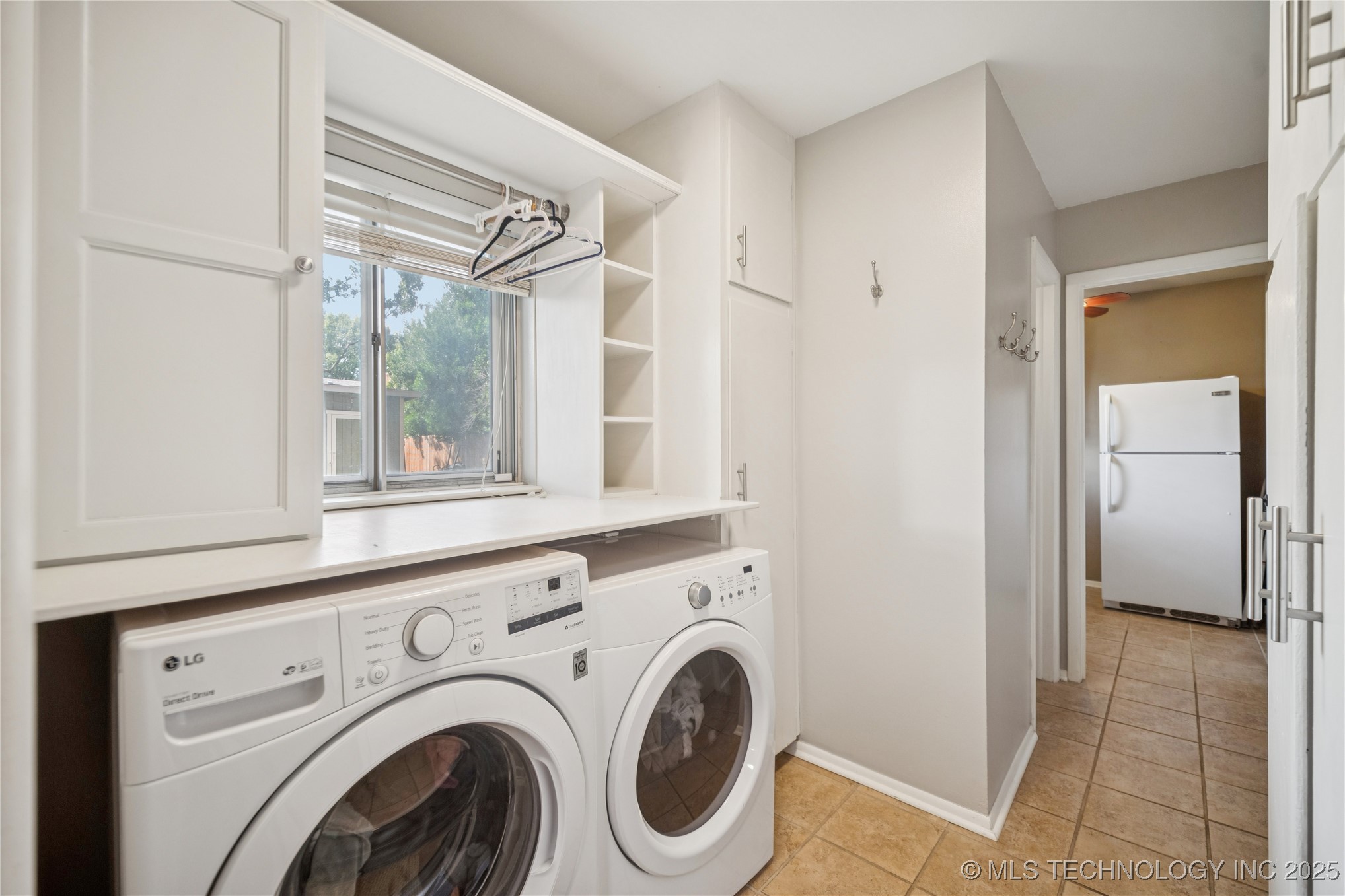 6016 S Irvington Avenue Property Photo 24