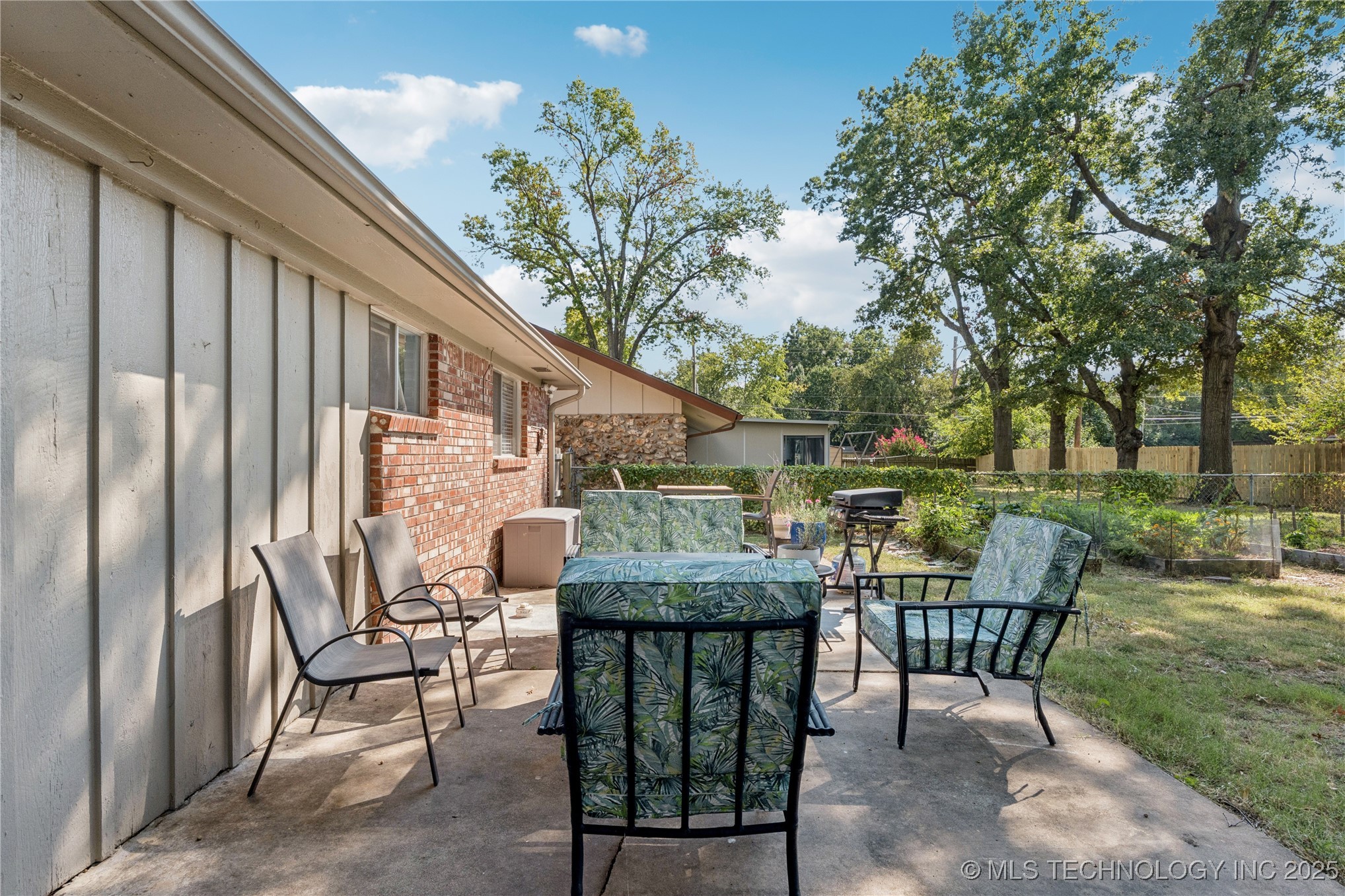 6016 S Irvington Avenue Property Photo 28