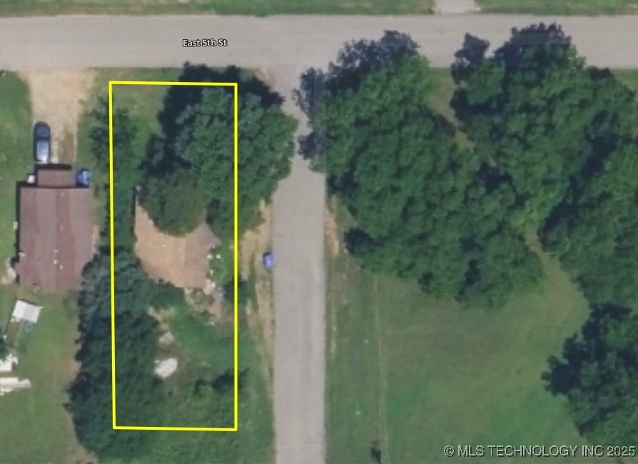 520 E 5th Street Property Photo 7