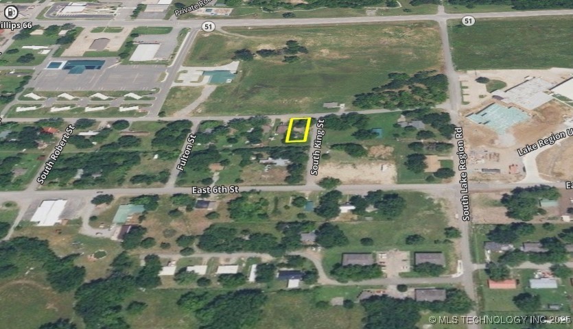 520 E 5th Street Property Photo 10