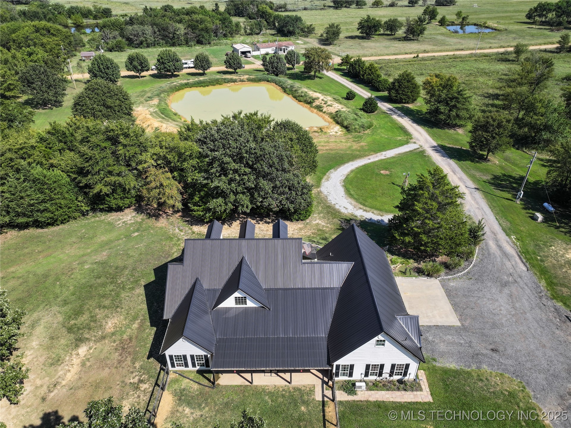 111736 S 4240 Road Property Photo 1