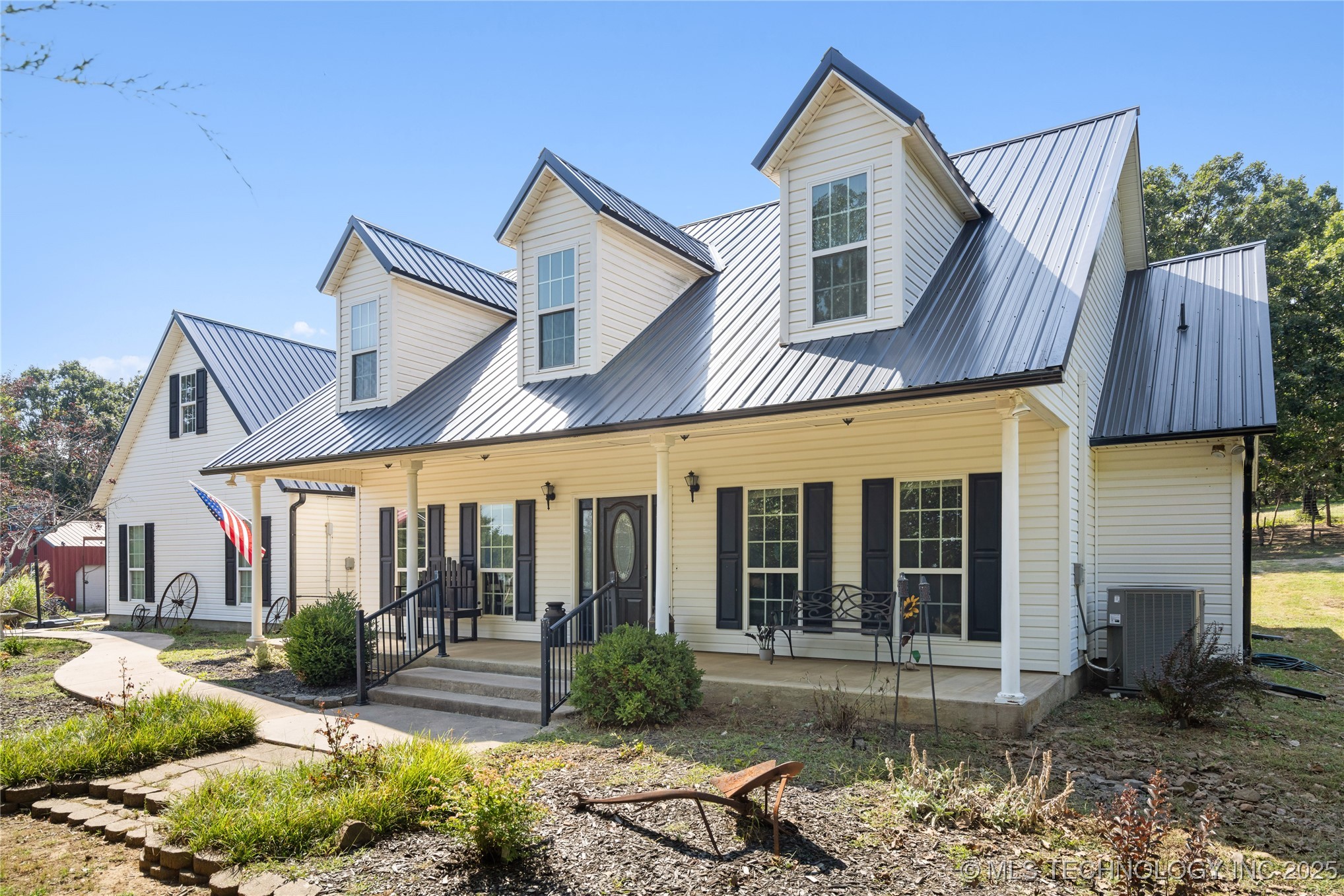 111736 S 4240 Road Property Photo 2