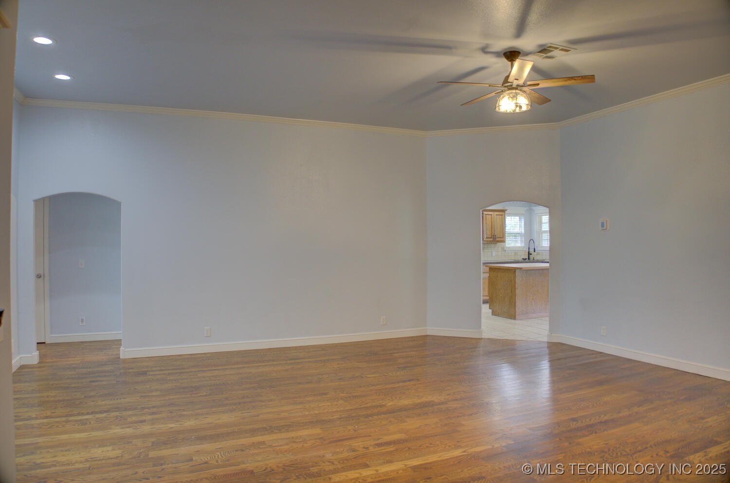 14025 S 261st East Avenue Property Photo 7