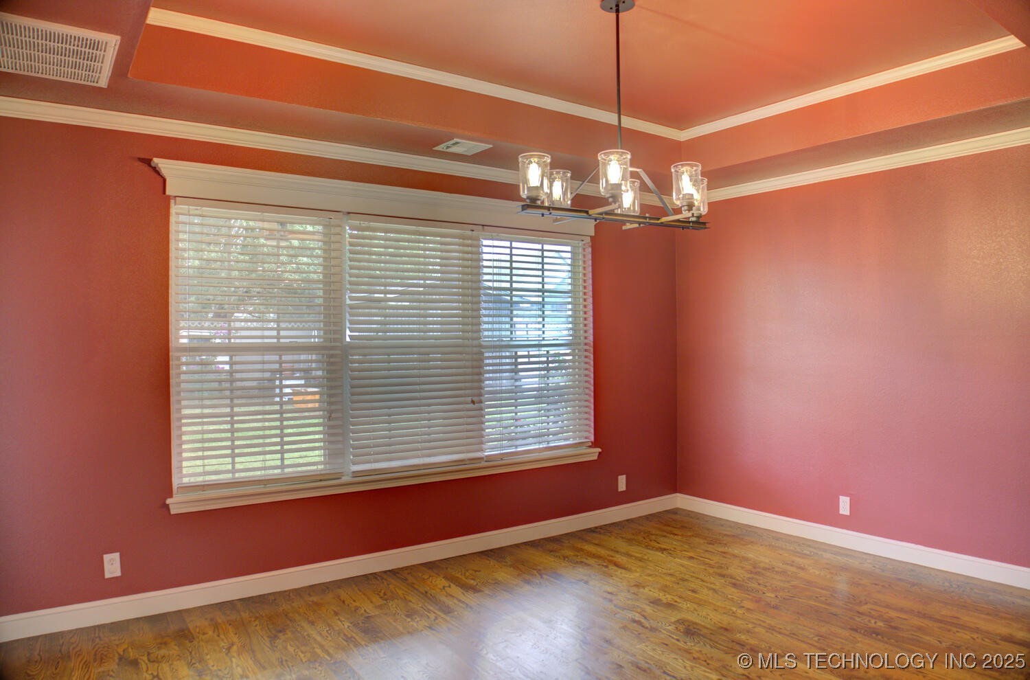 14025 S 261st East Avenue Property Photo 9