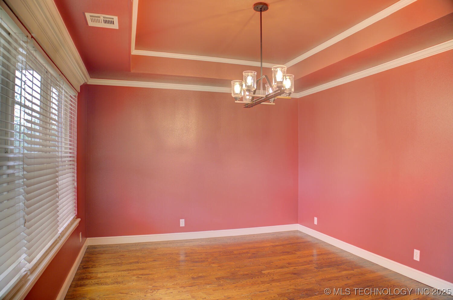 14025 S 261st East Avenue Property Photo 10