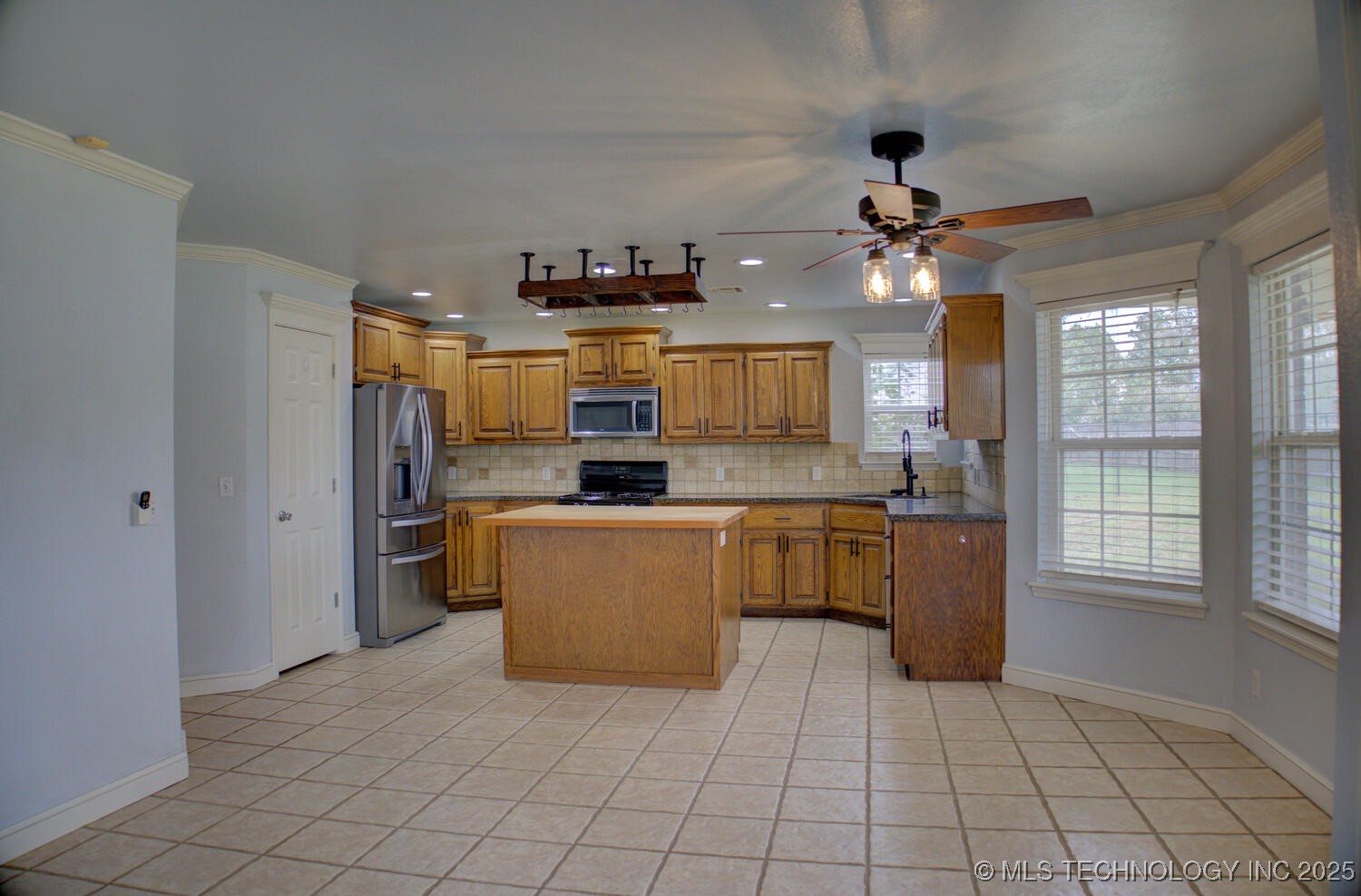 14025 S 261st East Avenue Property Photo 24