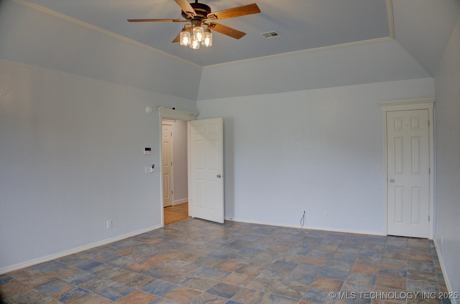 14025 S 261st East Avenue Property Photo 28