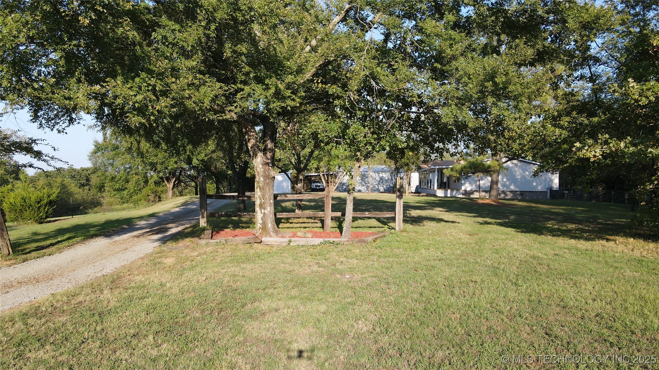 23760 210th Avenue Property Photo 4