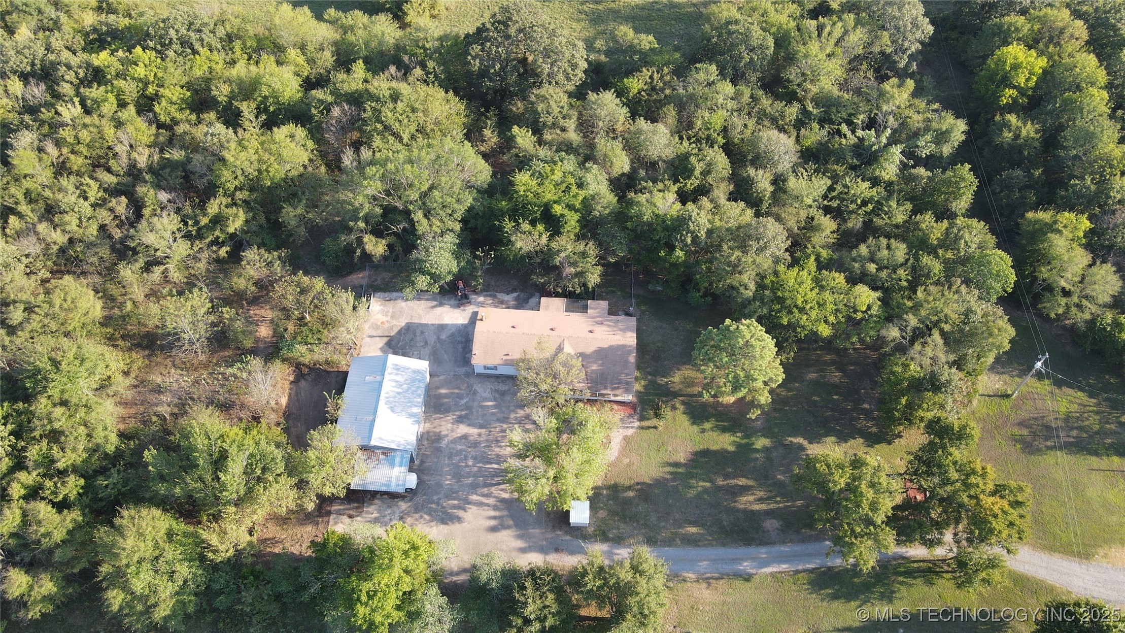 23760 210th Avenue Property Photo 9